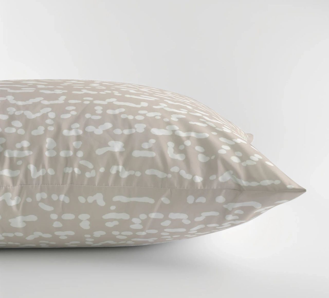 Scribbled Fuzzy Shapes | Neutral Abstract Minimalism Kissen von sabidussi