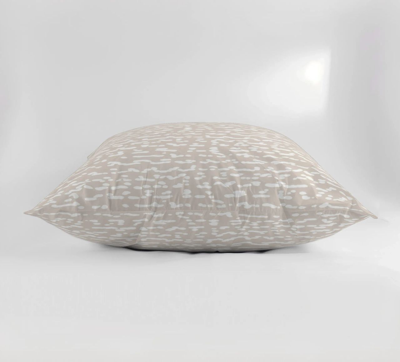 Scribbled Fuzzy Shapes | Neutral Abstract Minimalism Kissen von sabidussi