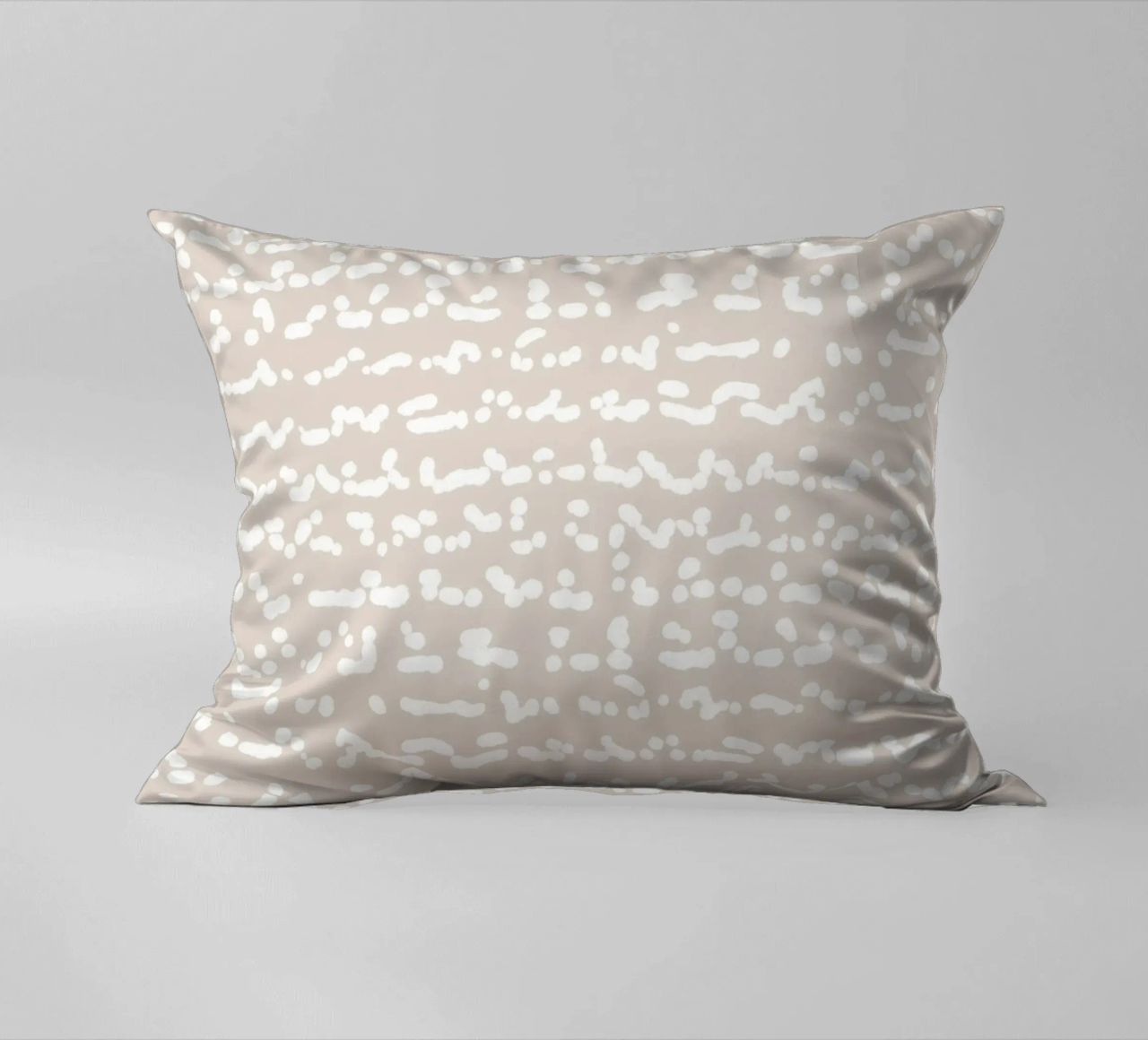 Scribbled Fuzzy Shapes | Neutral Abstract Minimalism Kissen von sabidussi