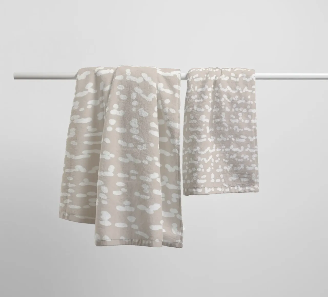 Scribbled Fuzzy Shapes | Neutral Abstract Minimalism asciugamano da bagno da sabidussi