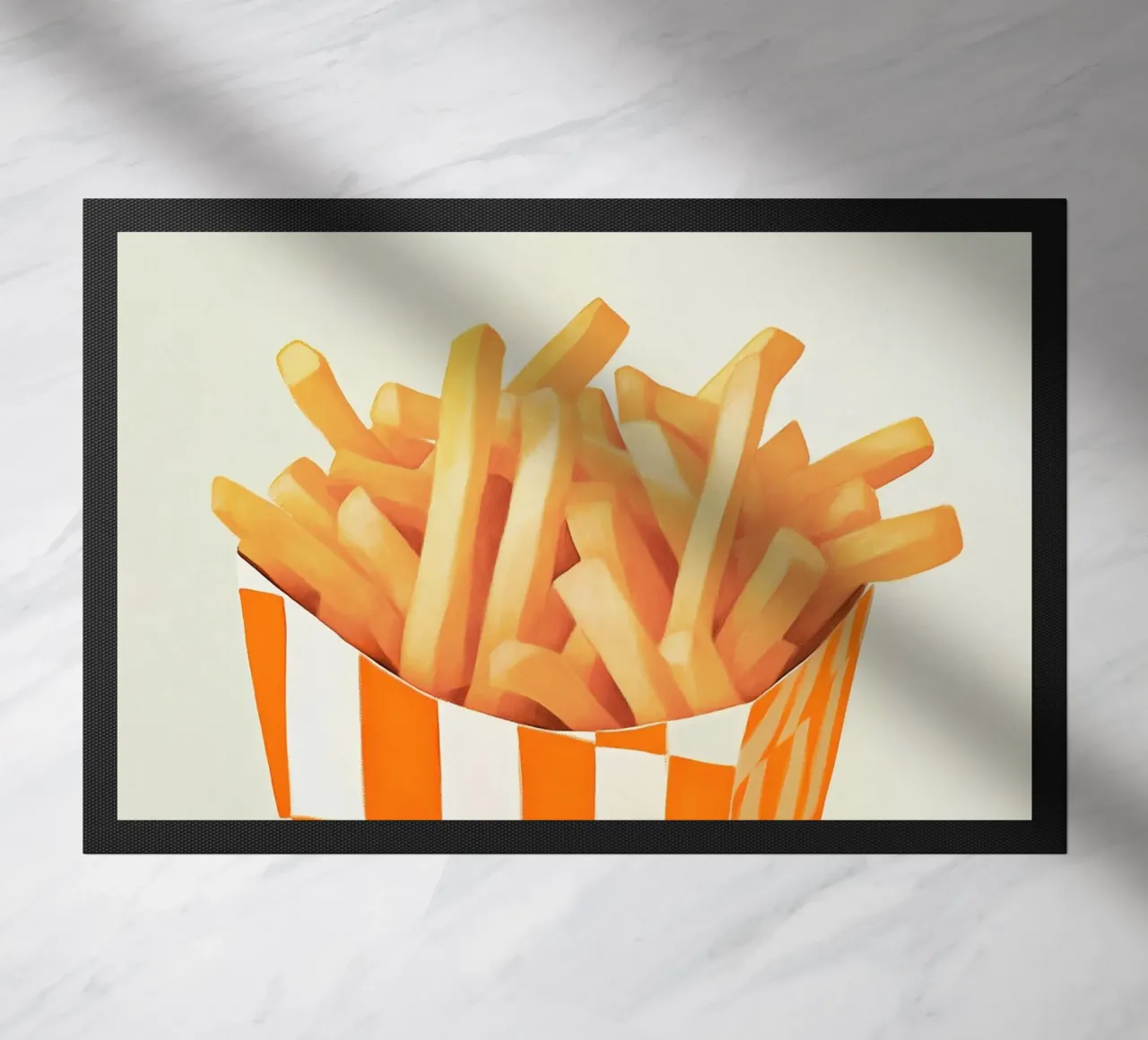 Patatine croccanti in un contenitore di carrube zerbino da Carinaprint