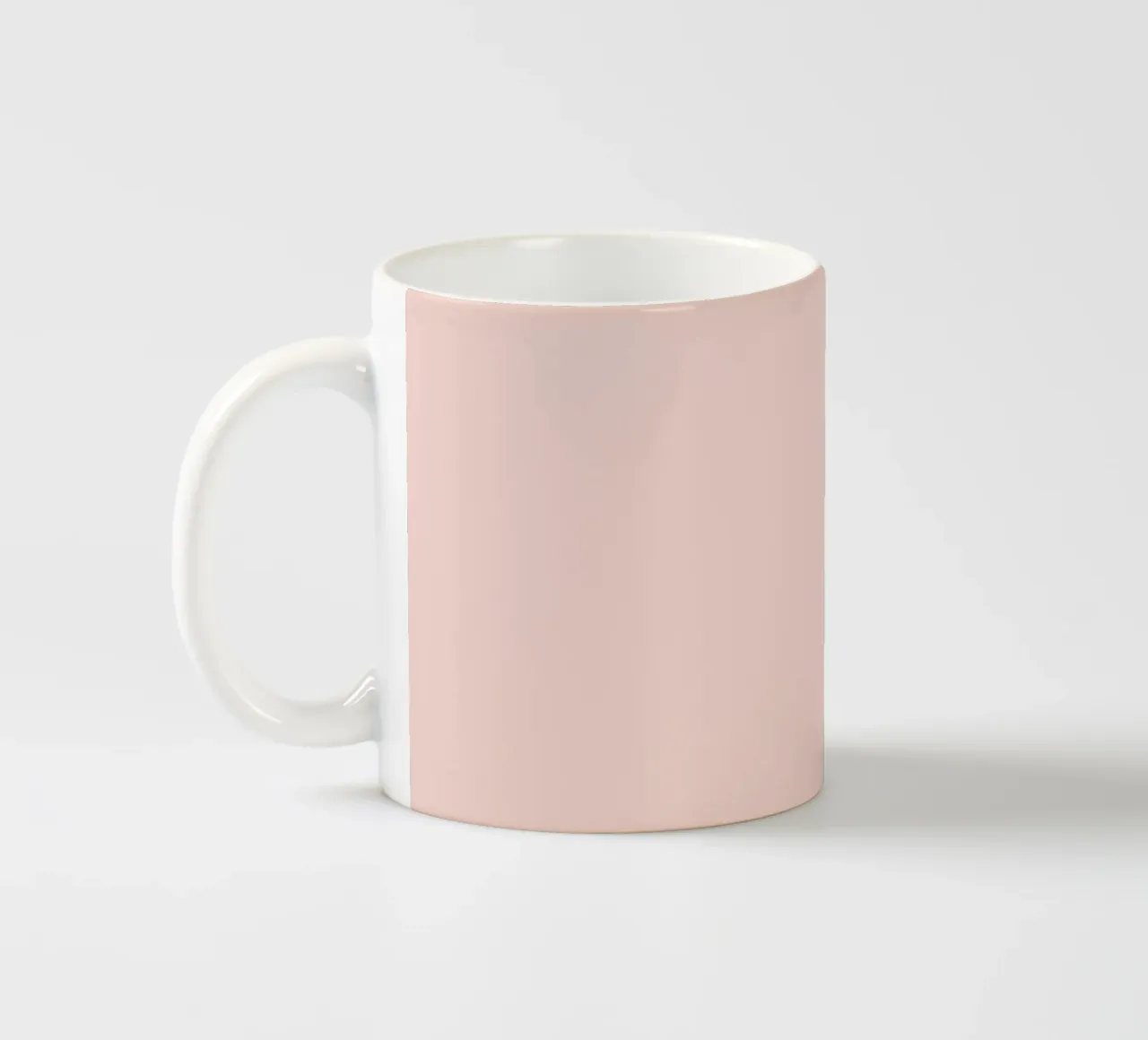 Es ist nie zu spät, etwas zu tun, das es wert ist Motivation Keramik Tasse von THE MOTIVATED TYPE