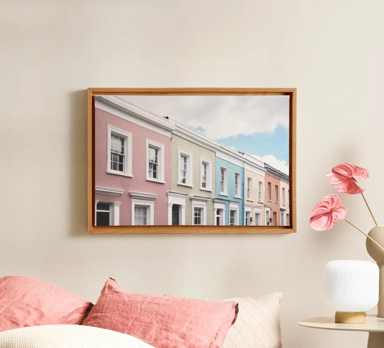 Londra, Inghilterra I Facciate di case dai colori pastello tela con Cornice a cassetta da Julie Travel Photography