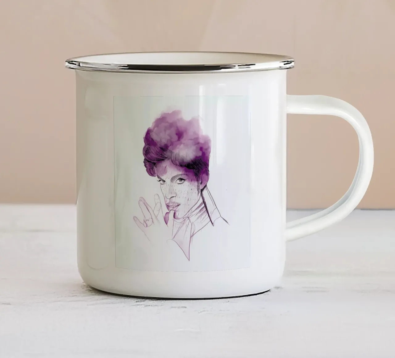 Prince tazza in smalto da Ina Stanimirova
