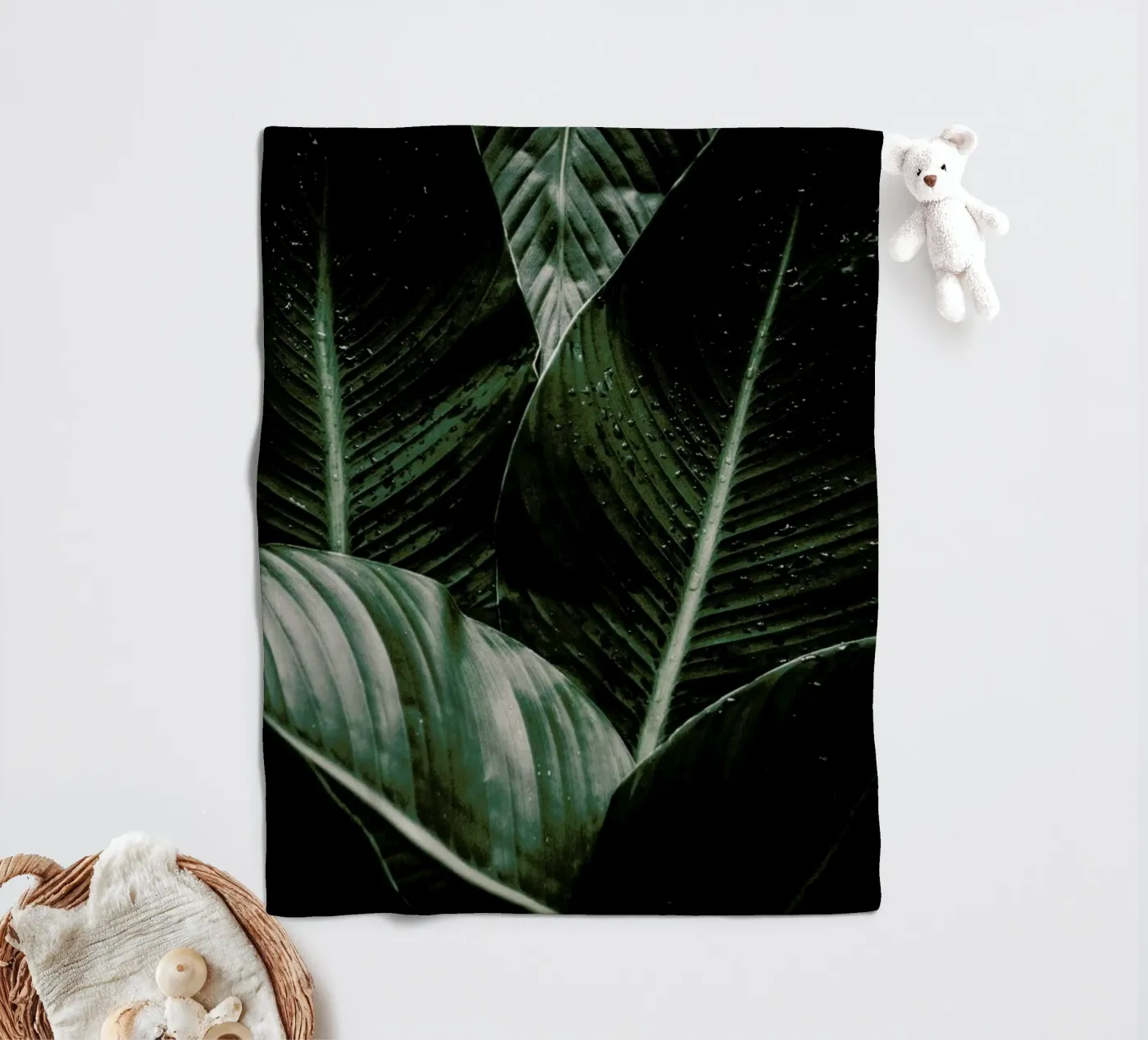 Palm Drops Fleecedecke von Chris Abatzis