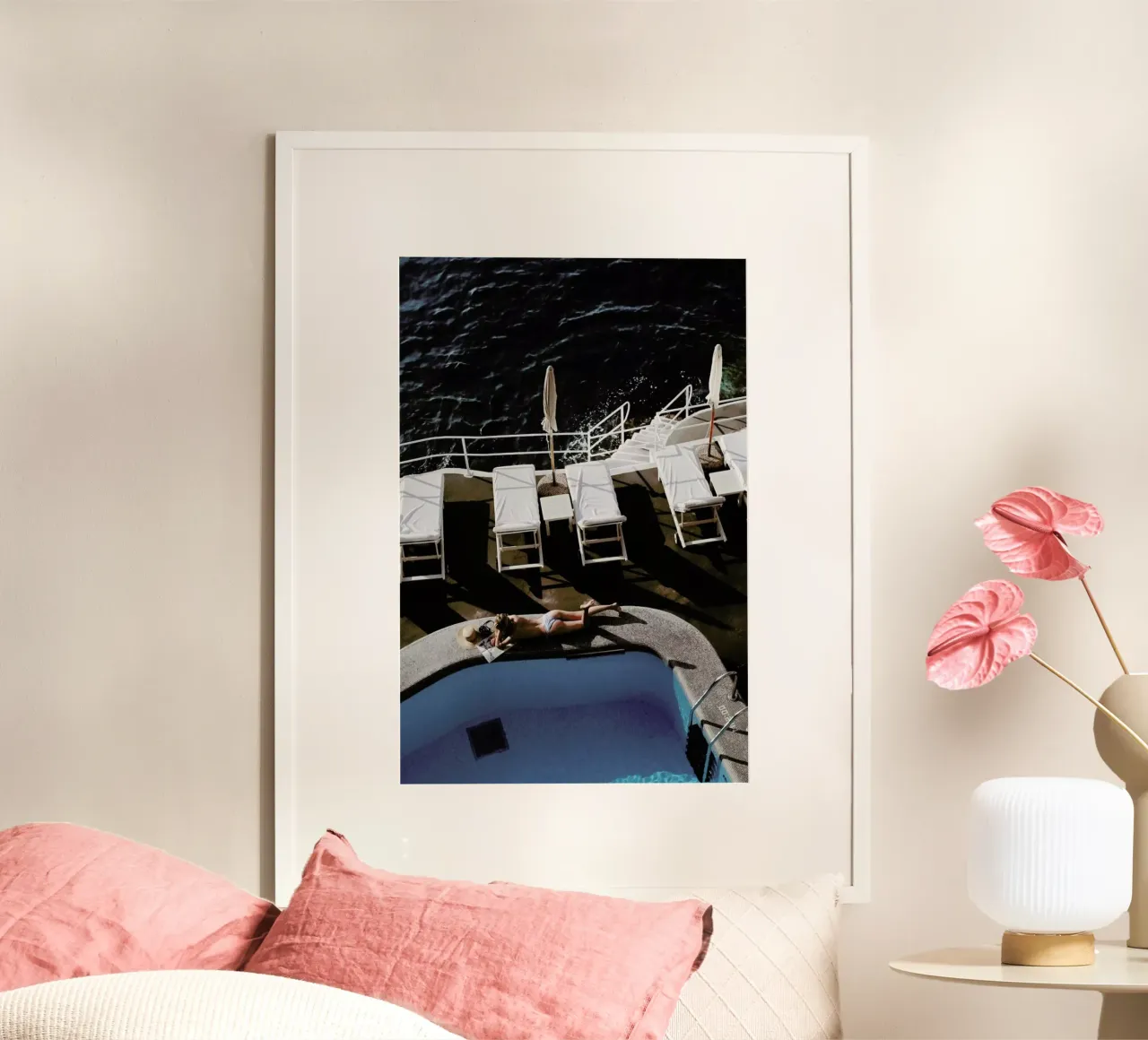 Swimming Pool poster con telaio in plastica da NET Talents GmbH