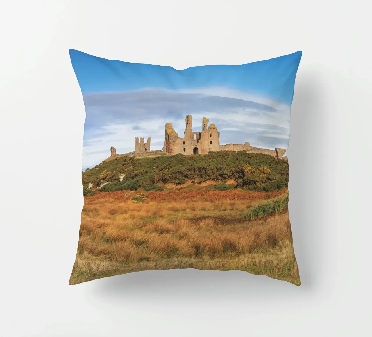 Dunstanburgh Castle cuscino da Dave Hare Photography
