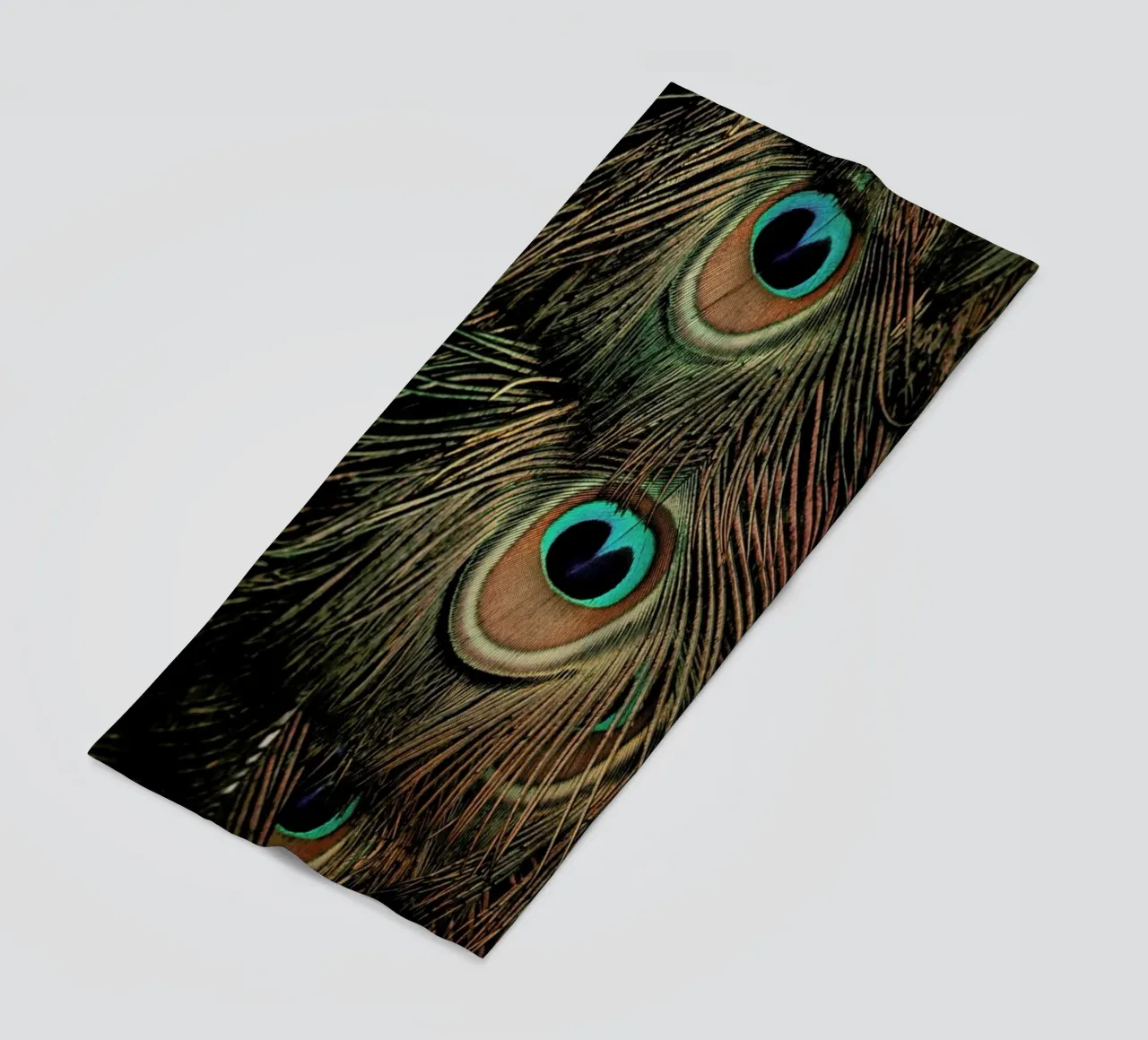 Peacock Feathers telo mare da Ingrid Beddoes