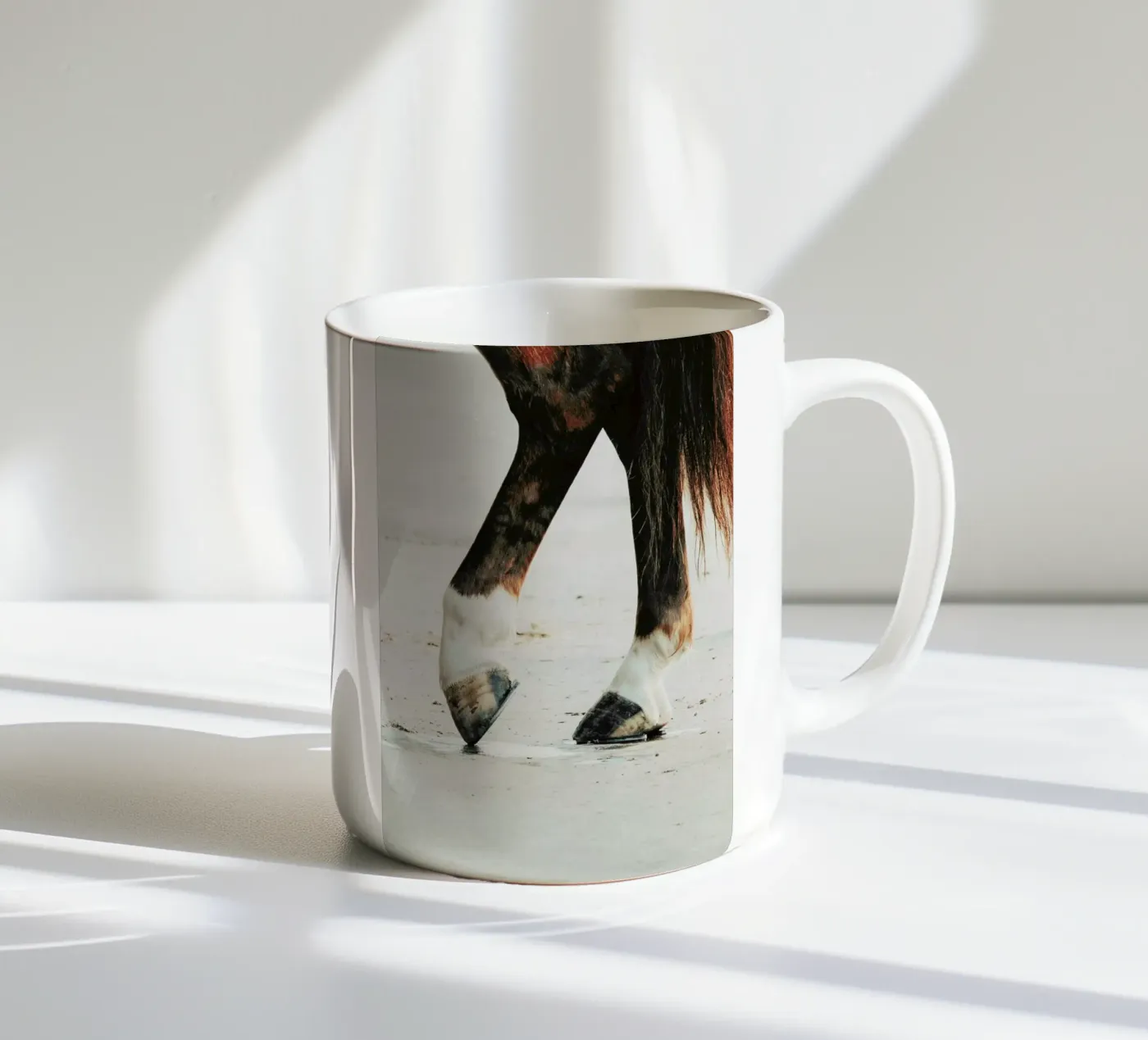 Tango Keramik Tasse von Ingrid Beddoes