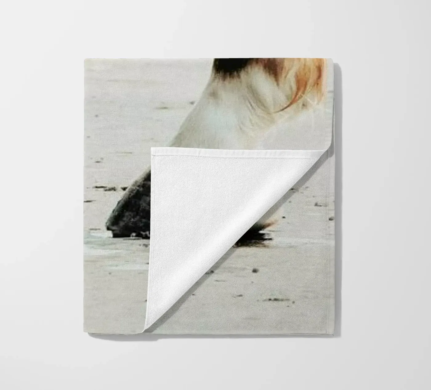 Tango beach towel by Ingrid Beddoes