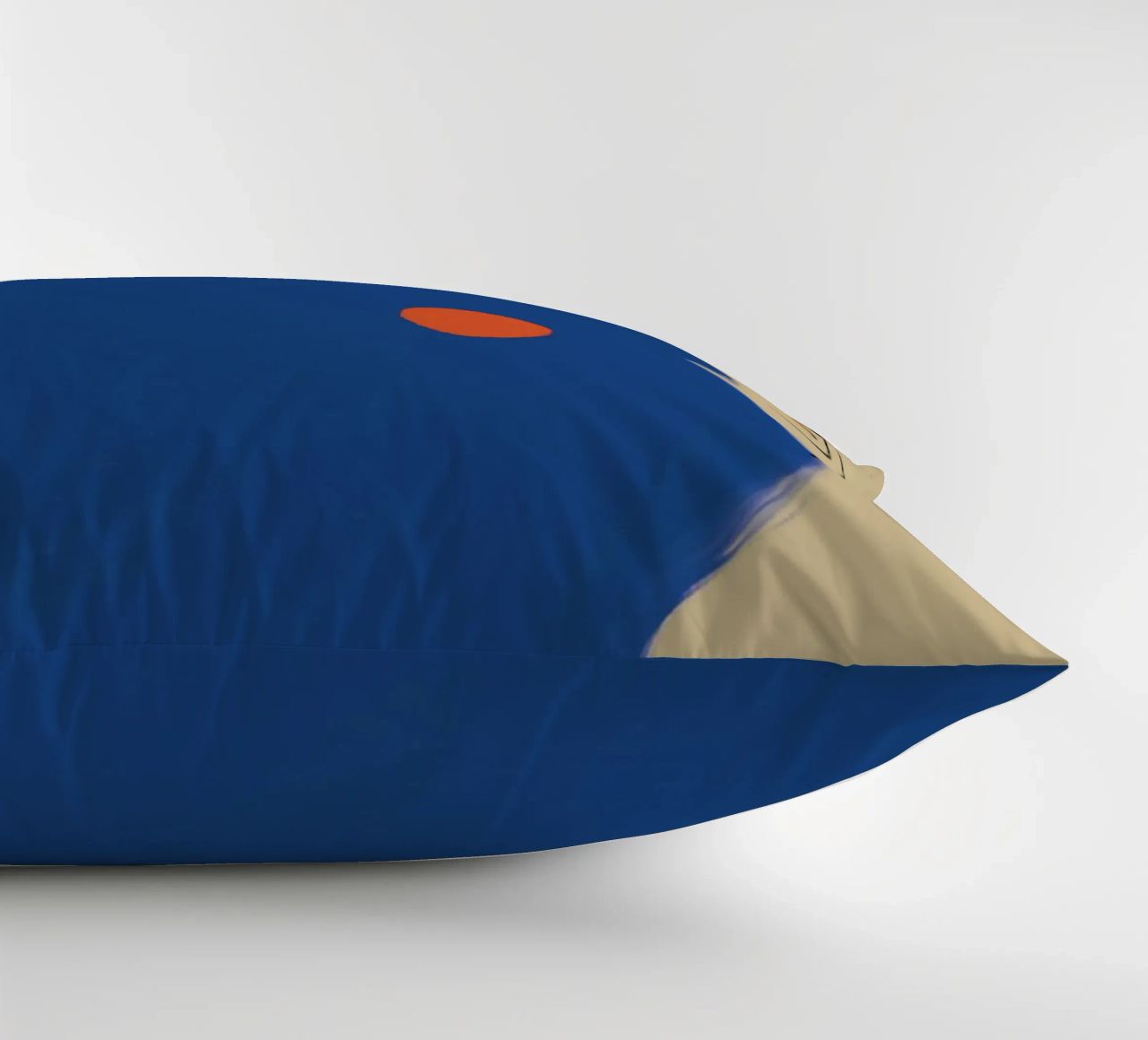 Woman in Blue coussin de tainah negreiros