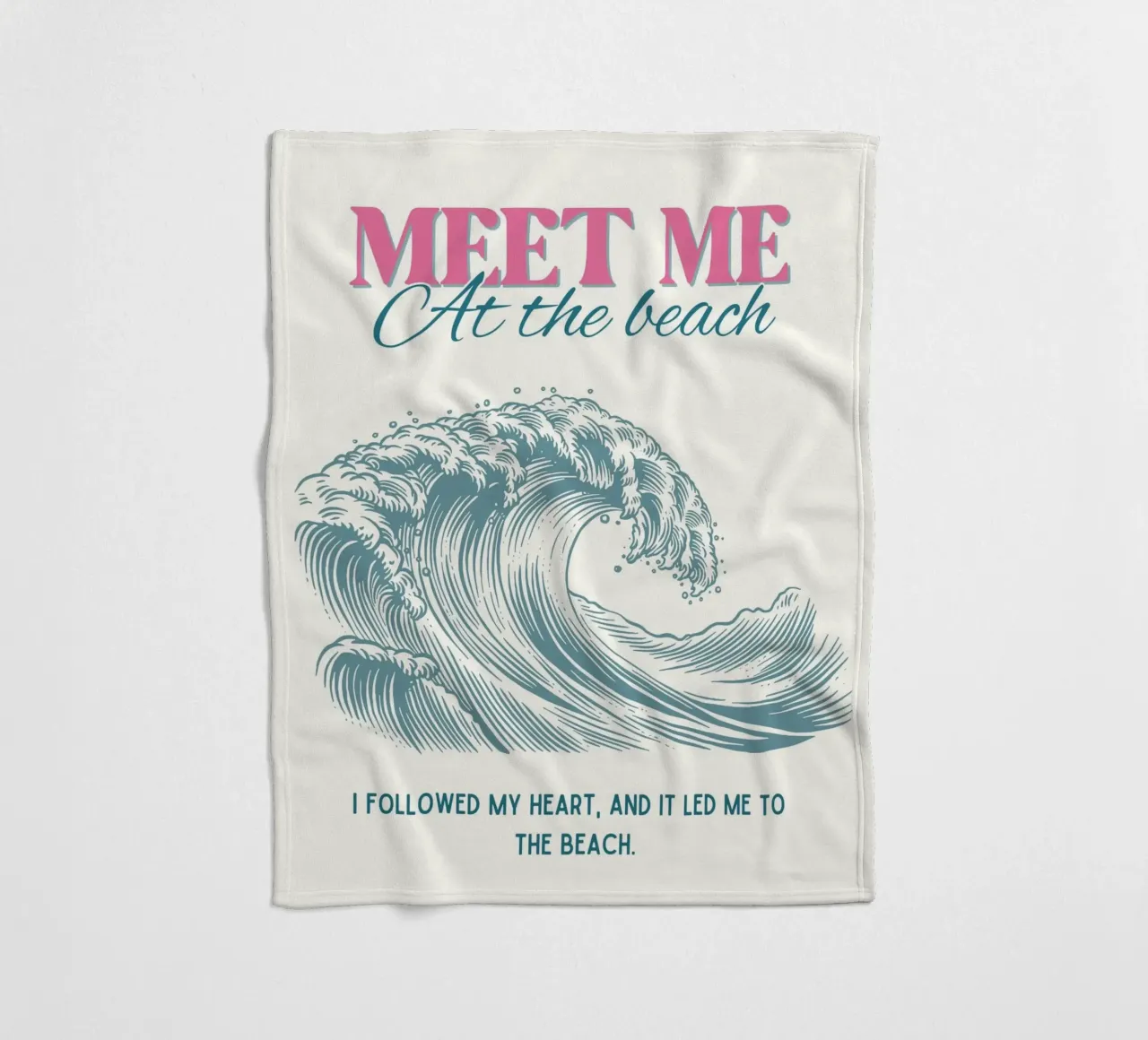 Meet me at the beach coperta in pile da IamHomeStudio