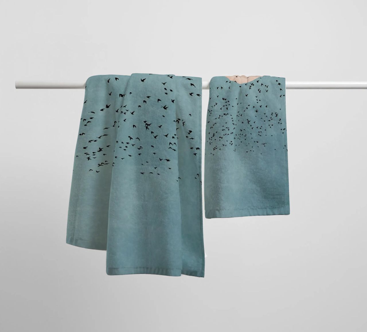 Fly Away towel by Kubistika