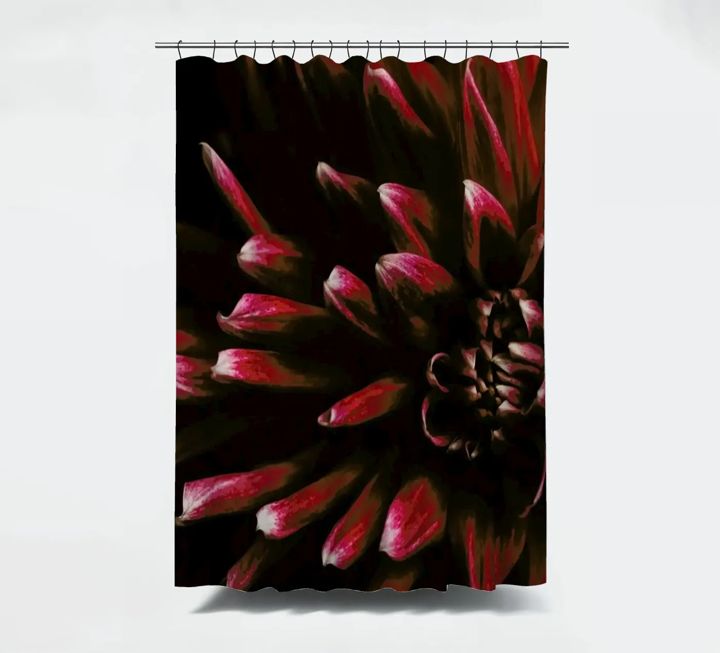 Ruby Red Dahlia douchegordijn van Ingrid Beddoes