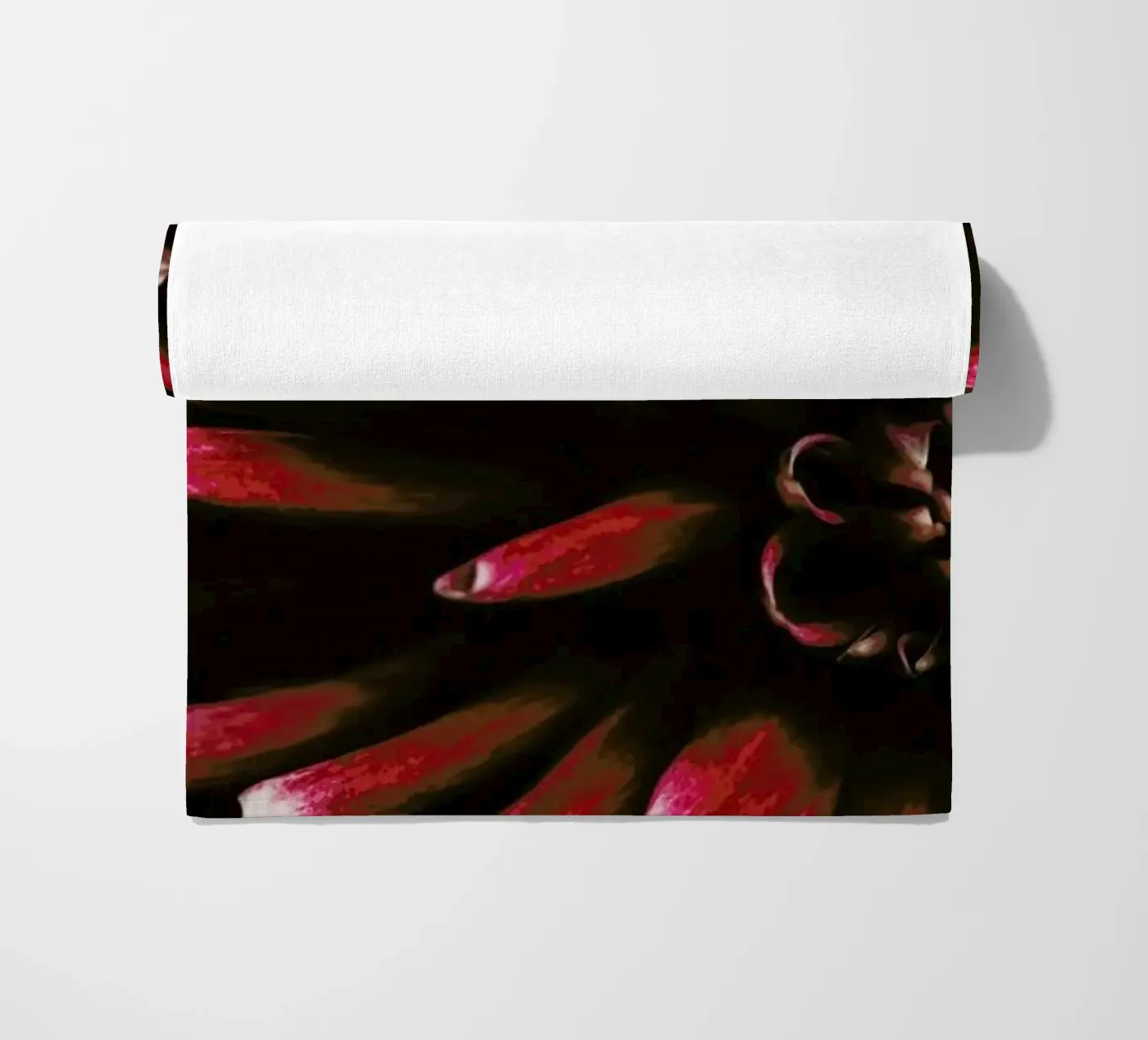 Ruby Red Dahlia telo mare da Ingrid Beddoes