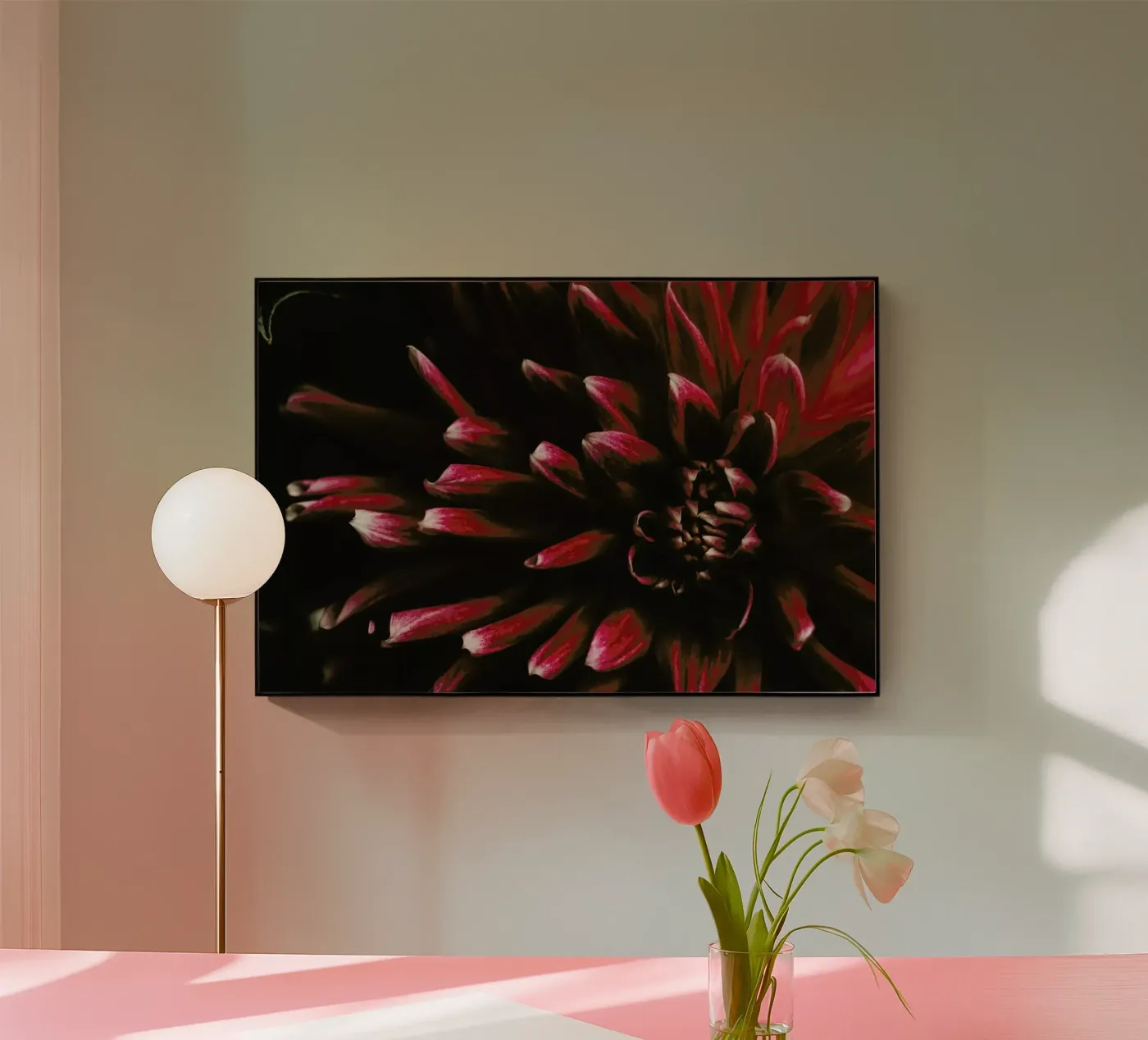 Ruby Red Dahlia plexiglass da Ingrid Beddoes