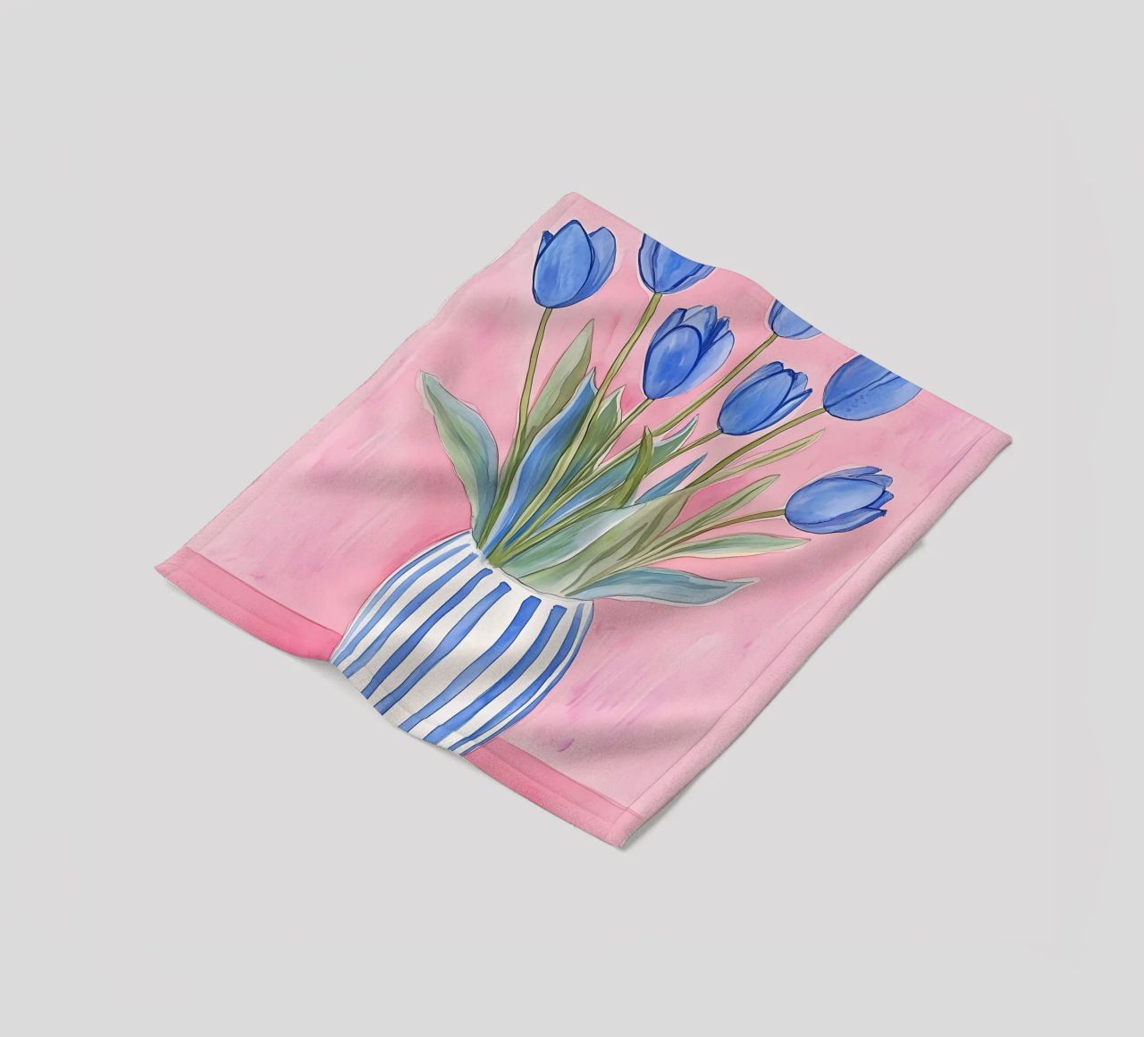 Tulipani in vaso coperta in pile da Olga Wildrose