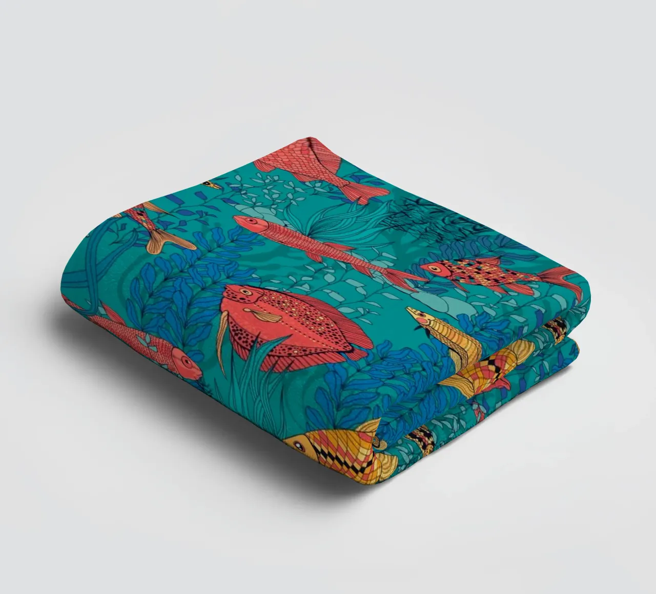 Farbenfrohe Fische des Korallenriffs Handtuch von Painted Nature