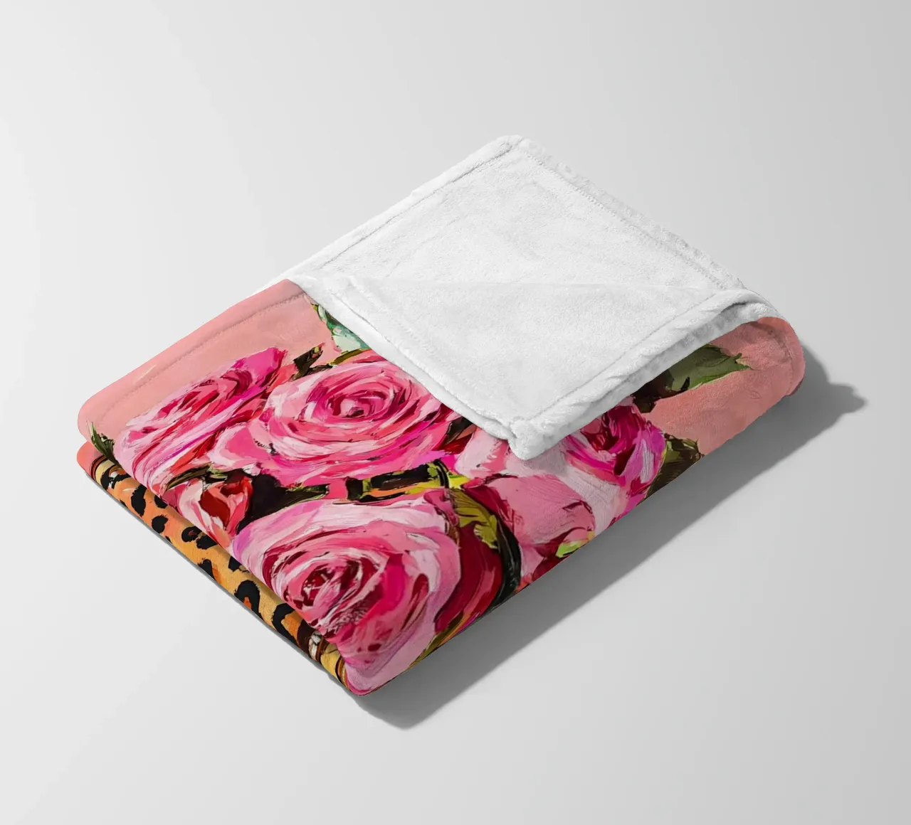Rose rosa in vaso coperta in pile da IamHomeStudio