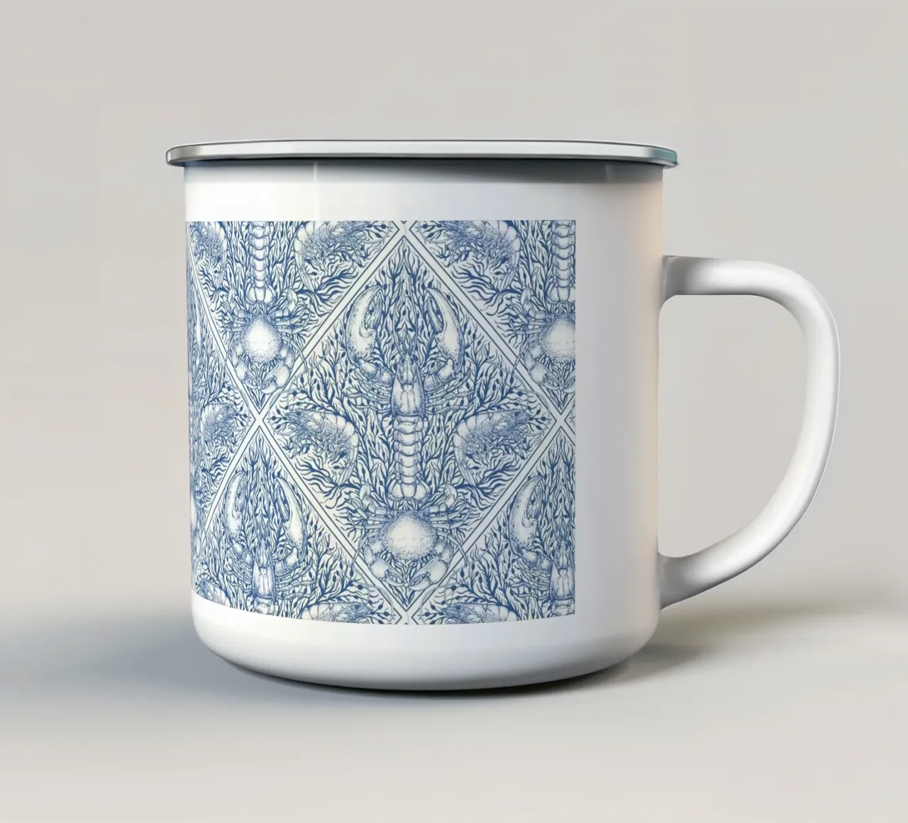 Crostaceo in blu e avorio tazza in smalto da Painted Nature