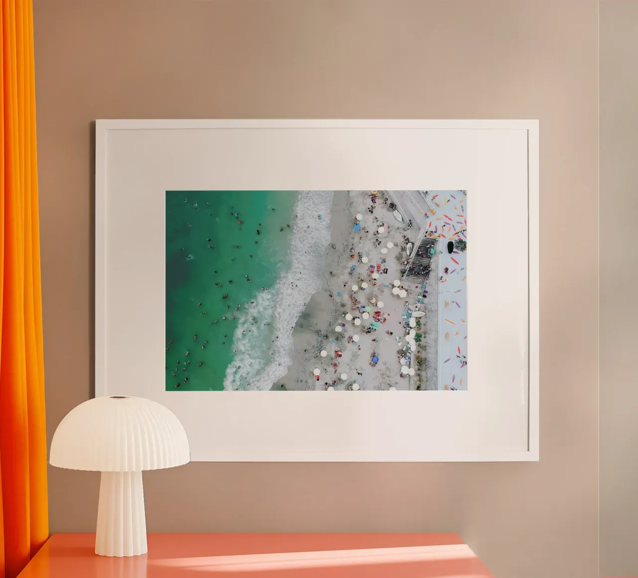 Punta Hermosa by @Kateclarkeph poster con telaio in alluminio da EyeEm Mobile GmbH