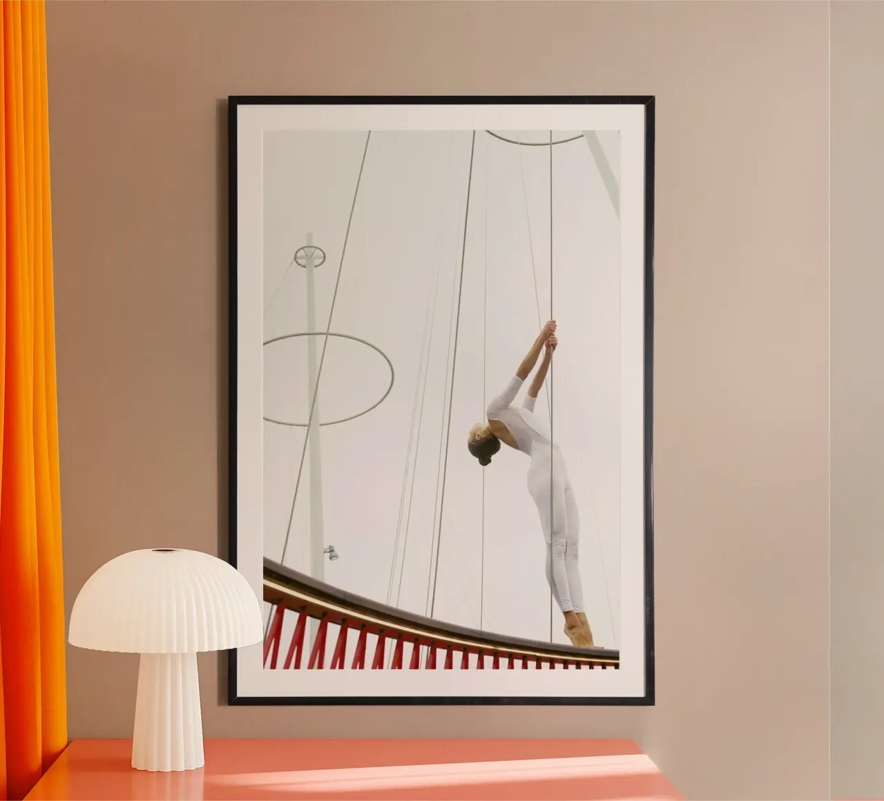 Copenhagen #4 poster con telaio in alluminio da The Urban Yoga