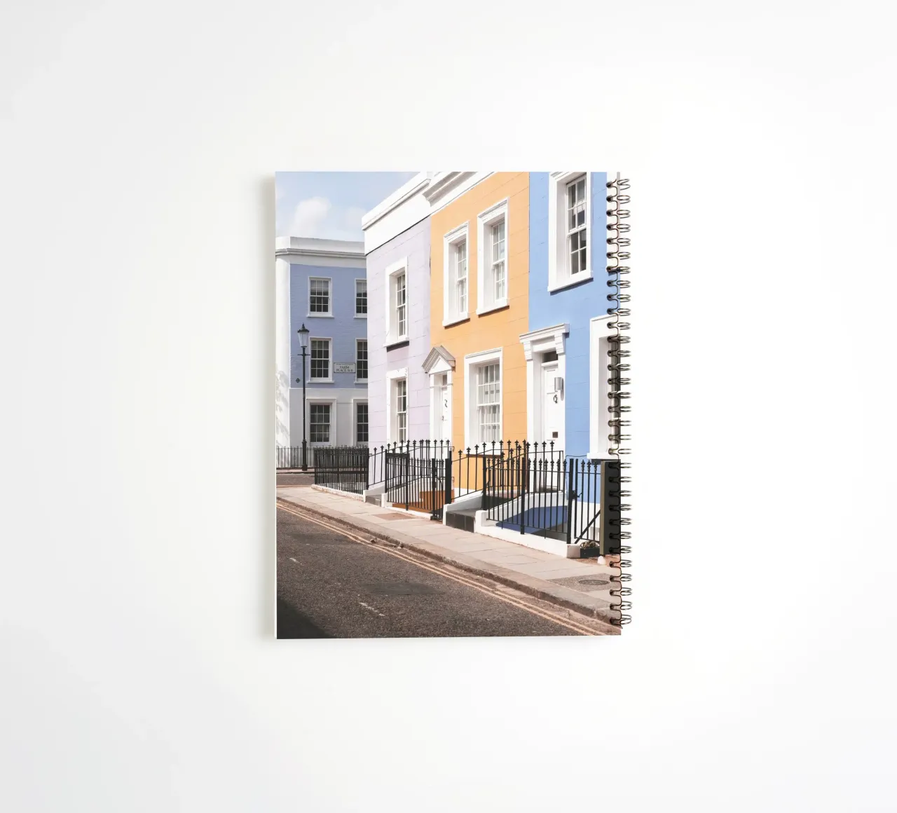 Londra, Inghilterra I Street a Notting Hill e case colorate diario ad anelli da Julie Travel Photography