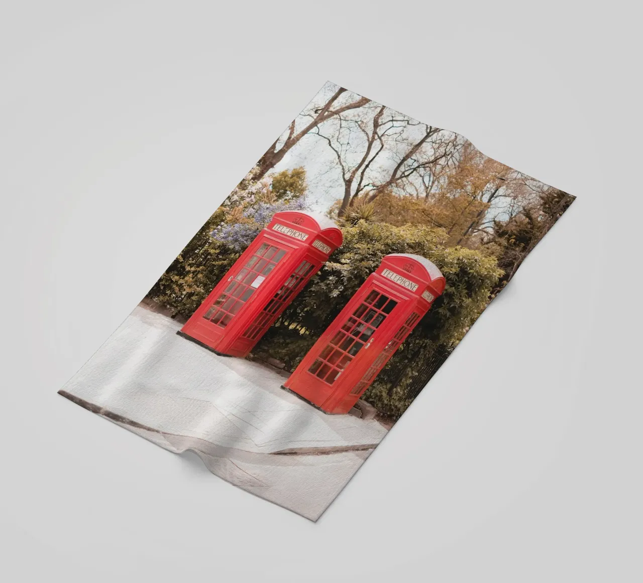 Londra, Inghilterra I Cabine telefoniche rosse inglesi telo mare da Julie Travel Photography
