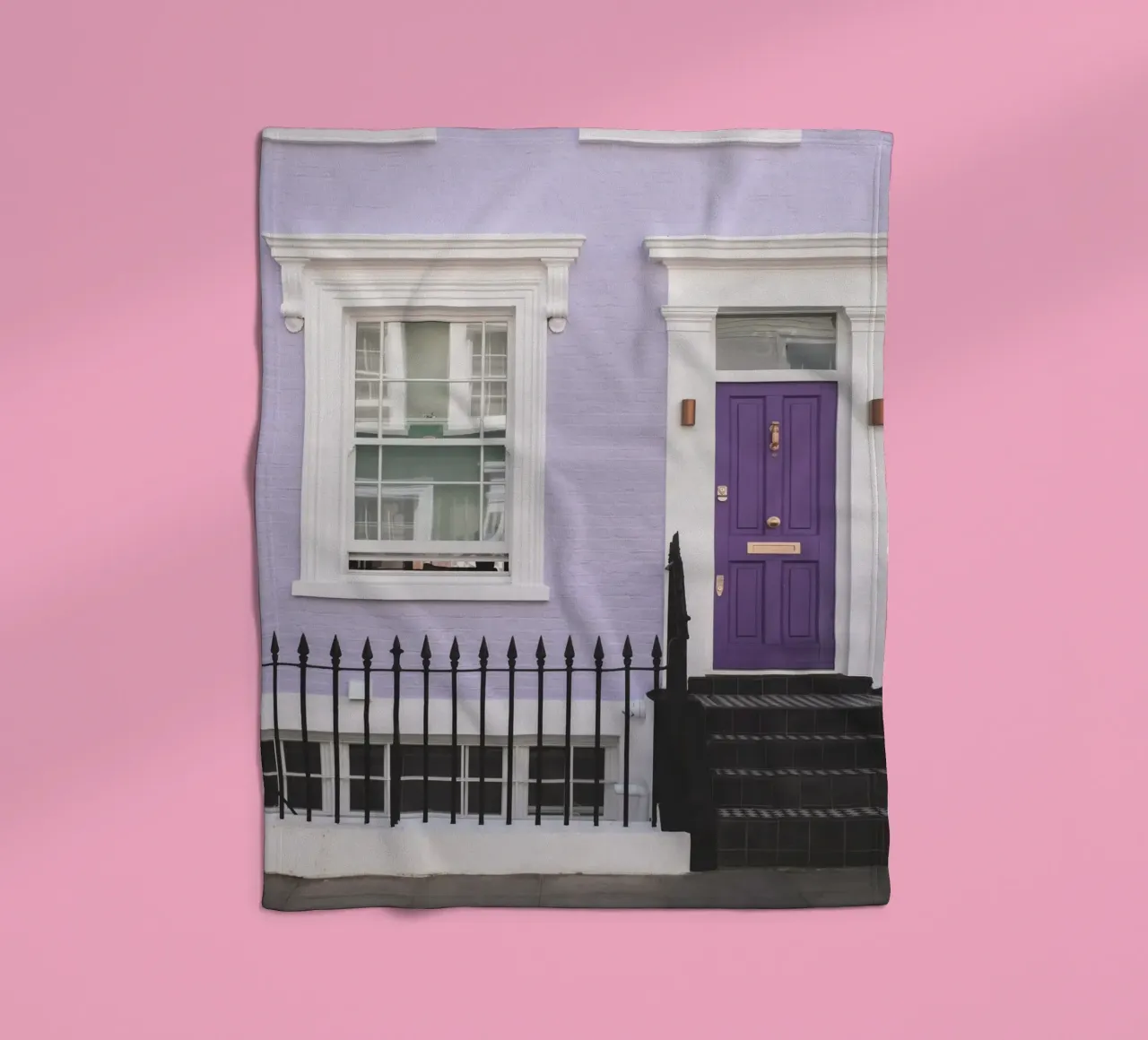 Londra, Inghilterra I Facciata di Notting Hill in viola coperta in pile da Julie Travel Photography