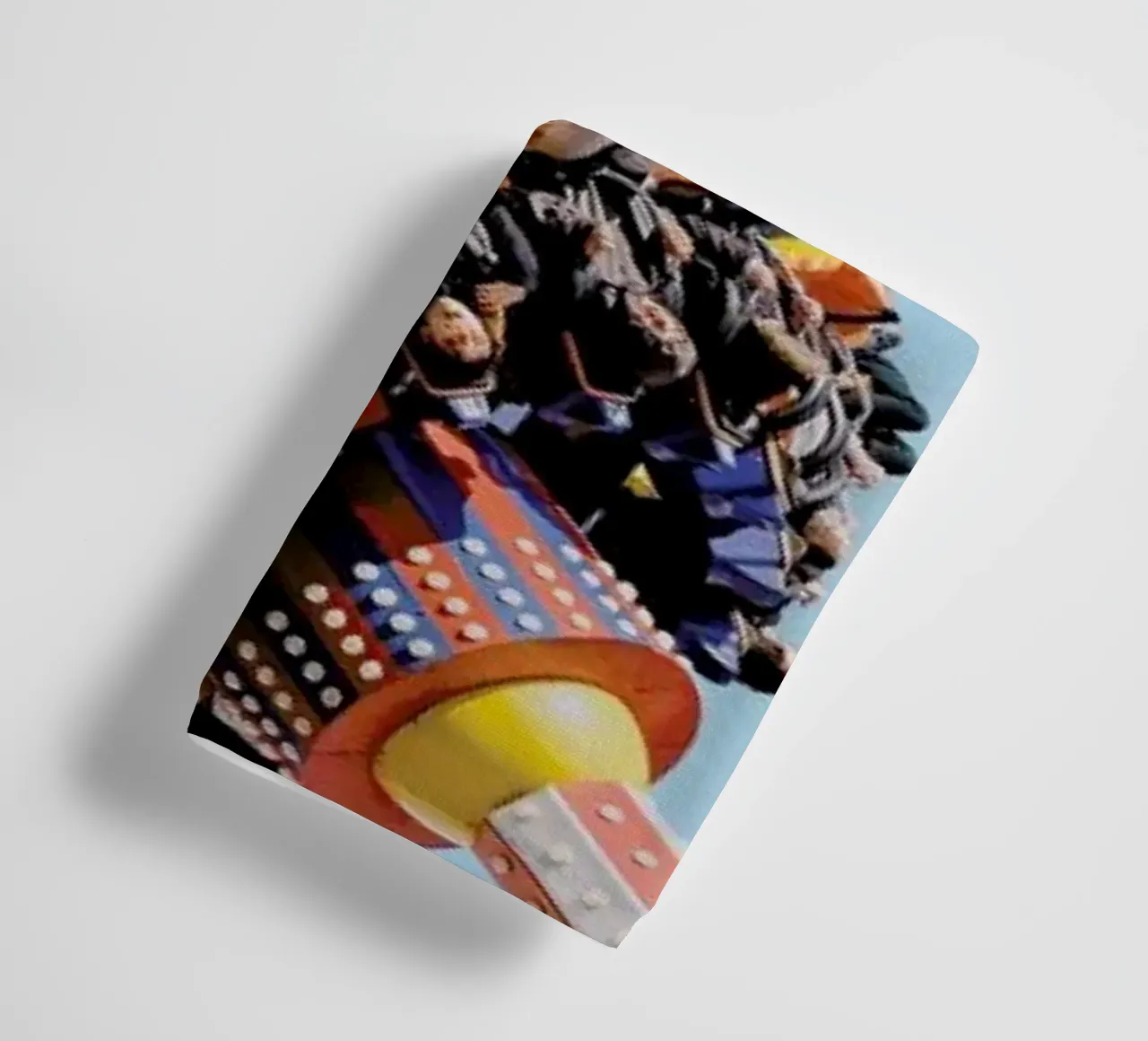 Close towel by Rafael Burato