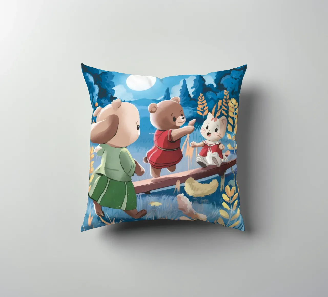 Gioco della foresta al chiaro di luna cuscino da Timeless Huse