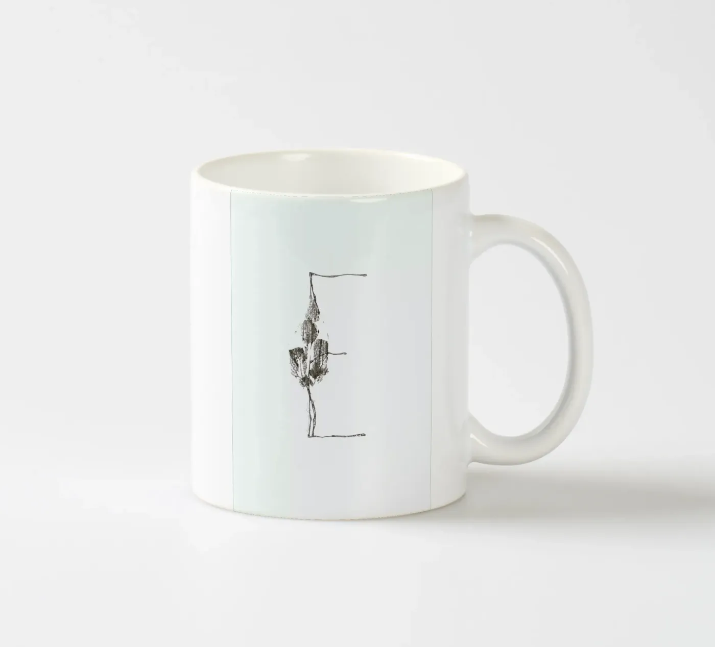 E ceramic mug by Marina Guiu