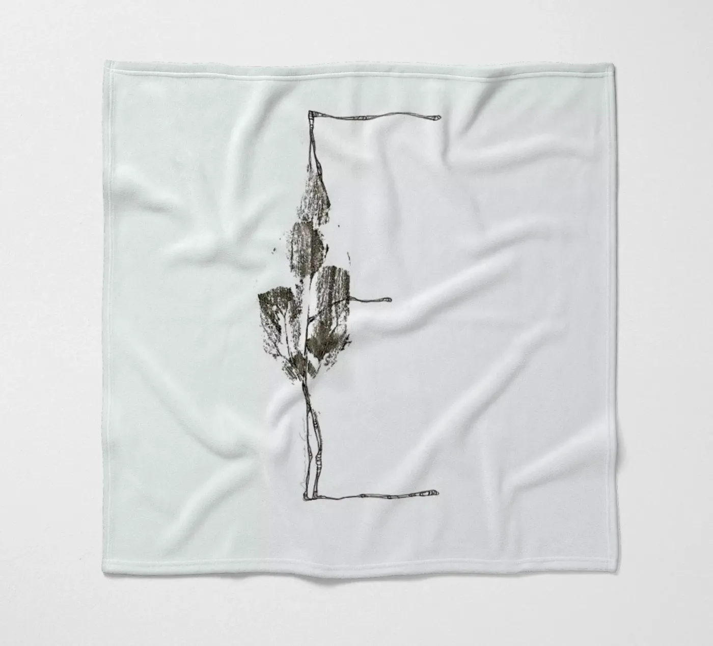 E fleece blanket by Marina Guiu