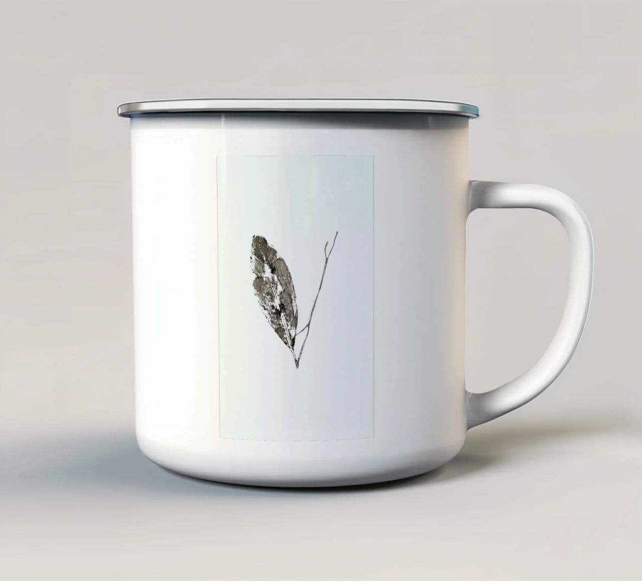 V tazza in smalto da Marina Guiu