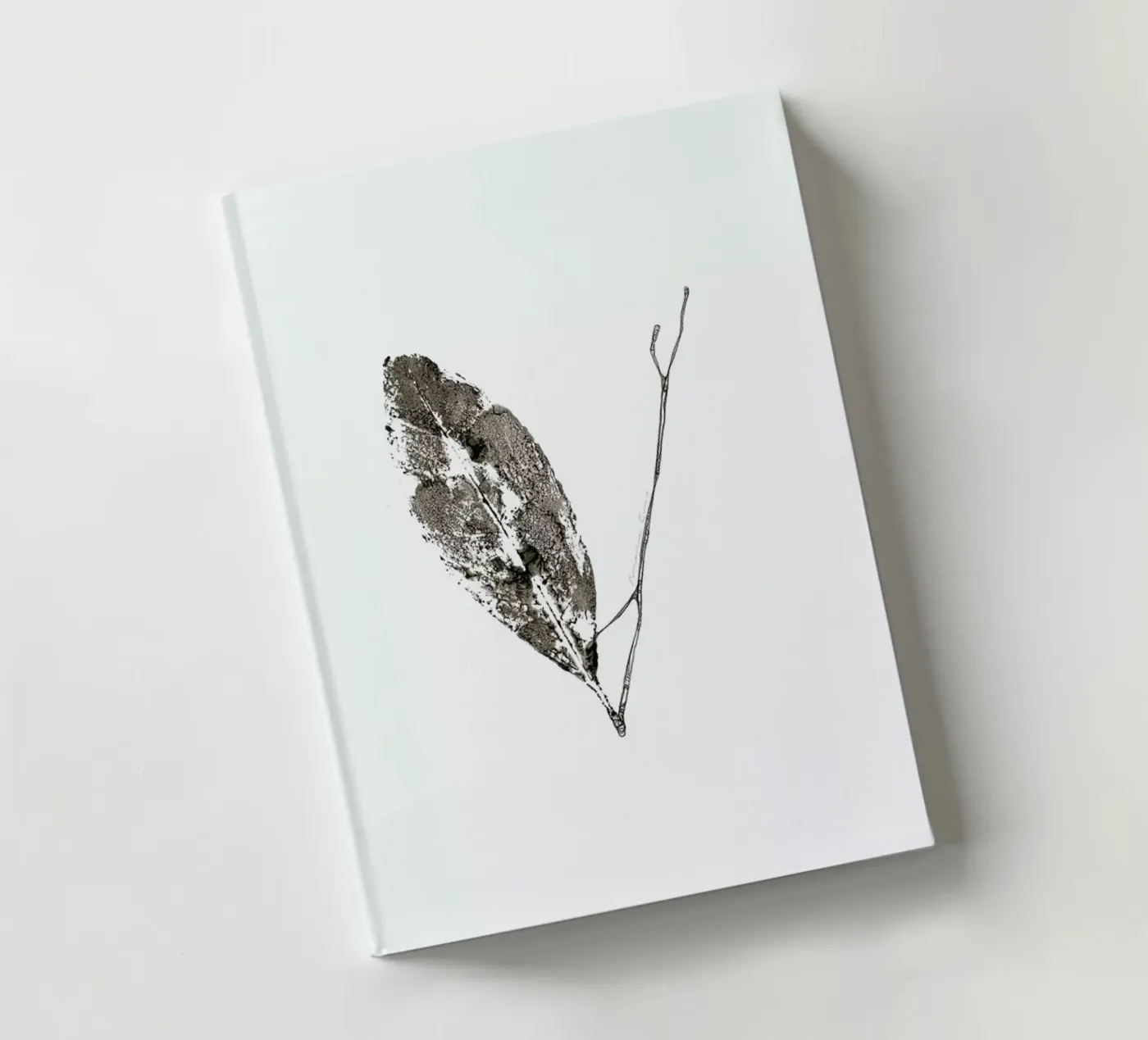 V notebook by Marina Guiu