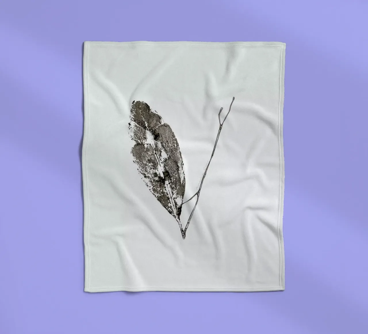 V Fleecedecke von Marina Guiu