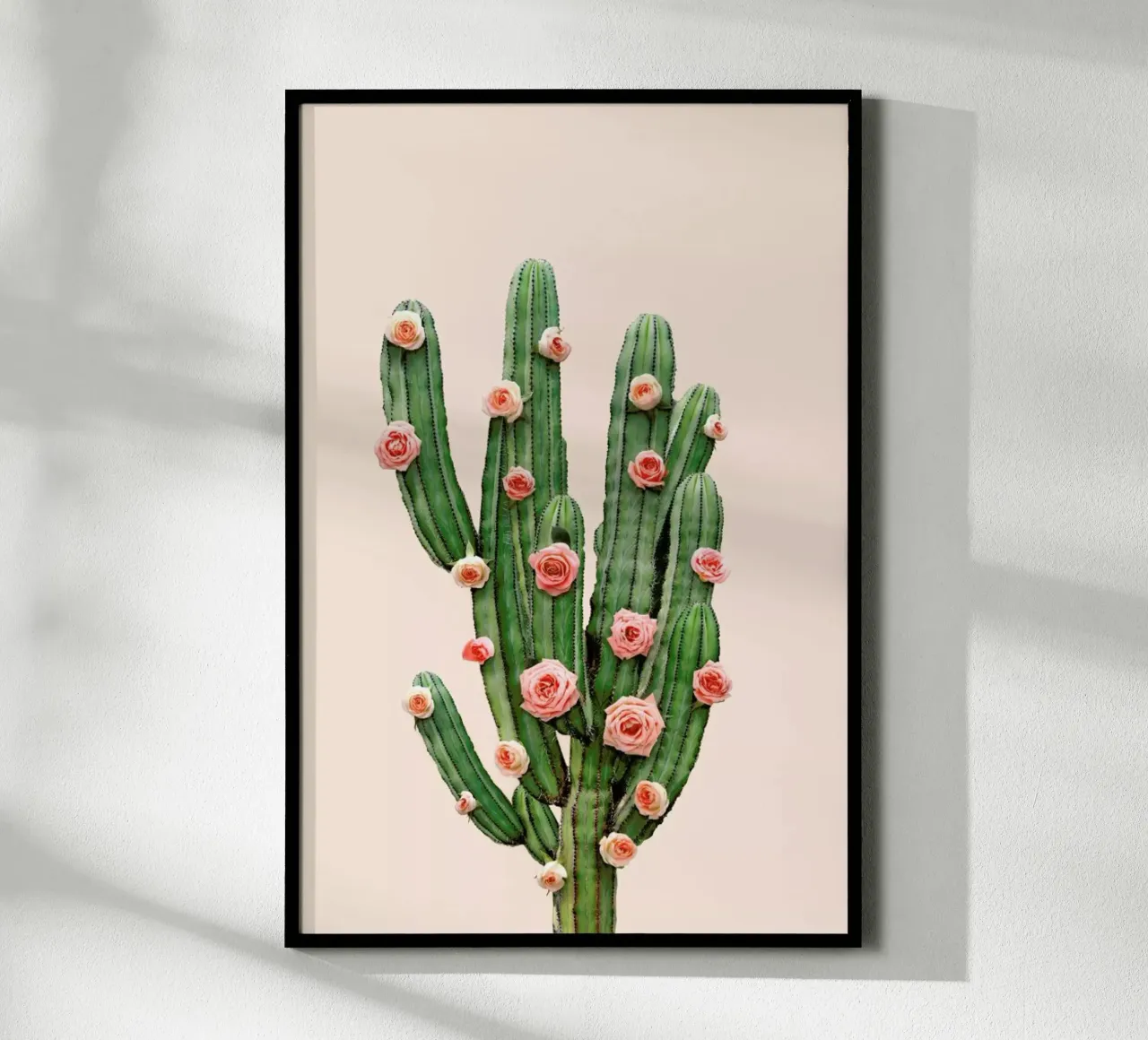 Cactus Roses poster con telaio in legno da Paul Fuentes Design