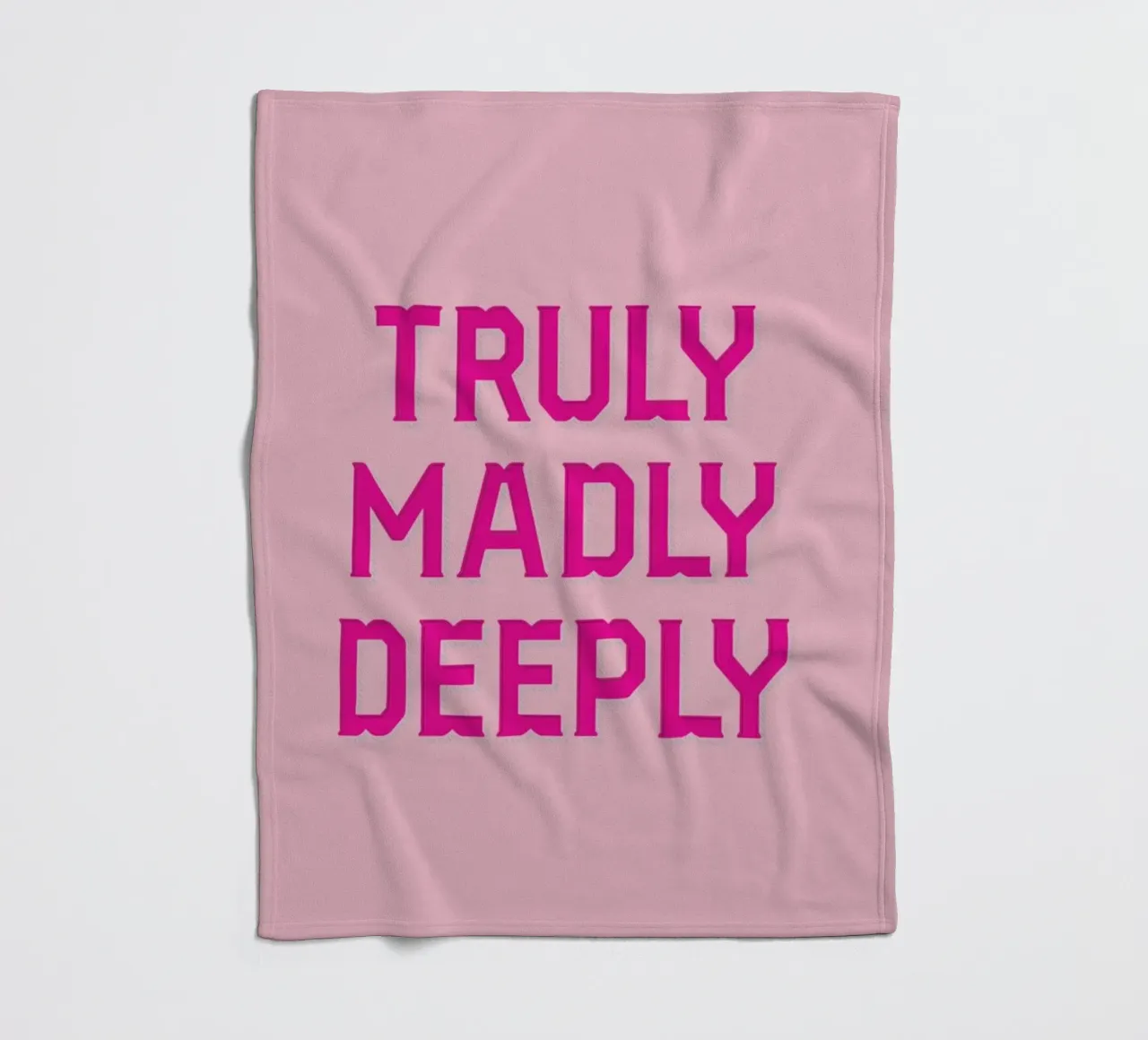 Truly Madly coperta in pile da Honeymoon Hotel