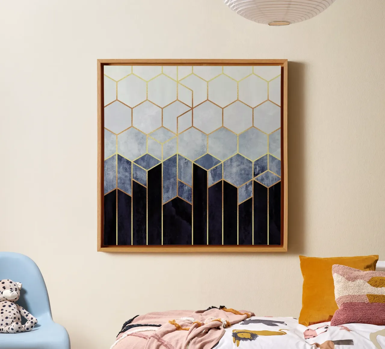 Soft Blue Hexagon tela con Cornice a cassetta da Elisabeth Fredriksson