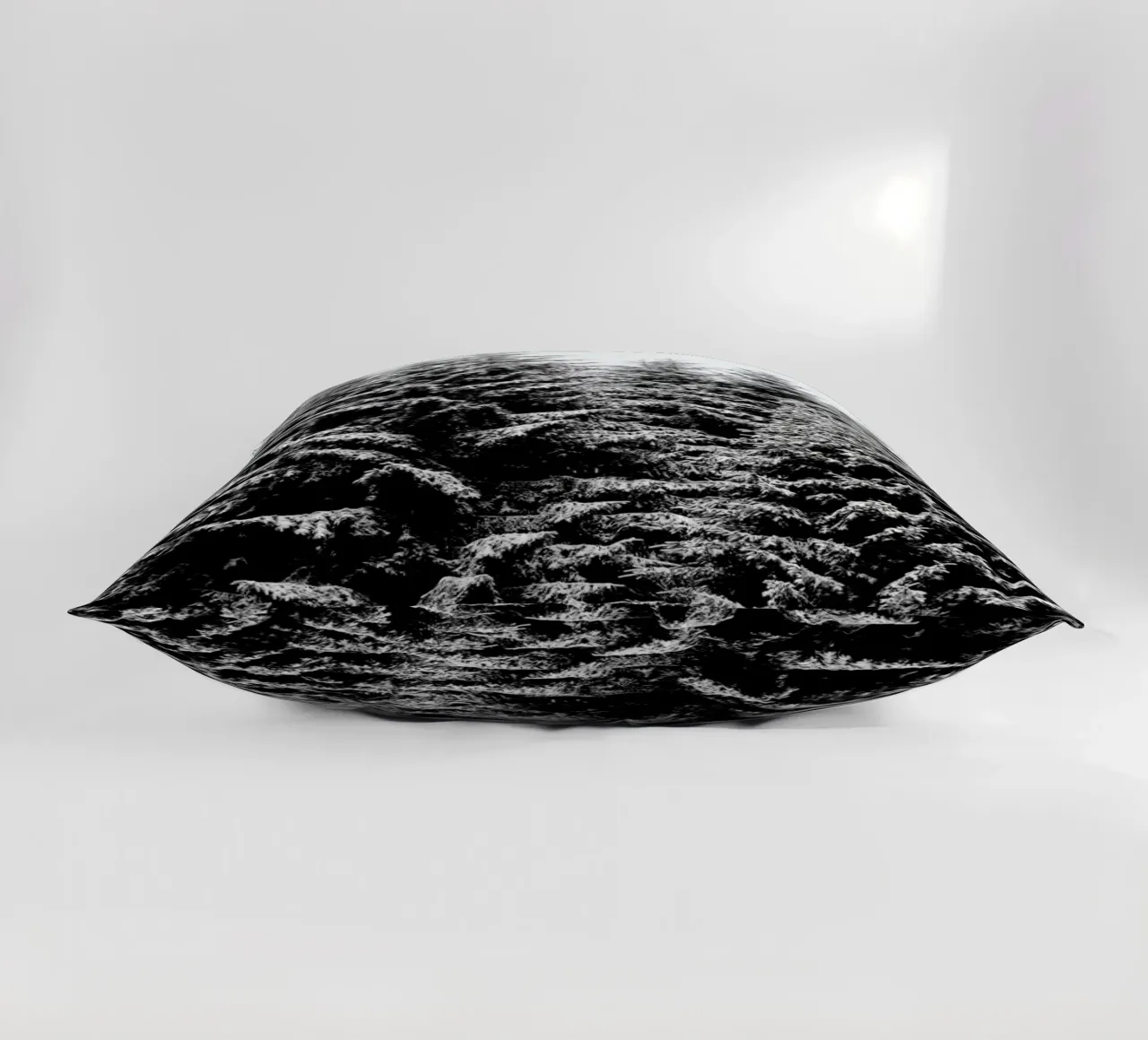 Snowy Christmas Trees cuscino da Studio Nahili