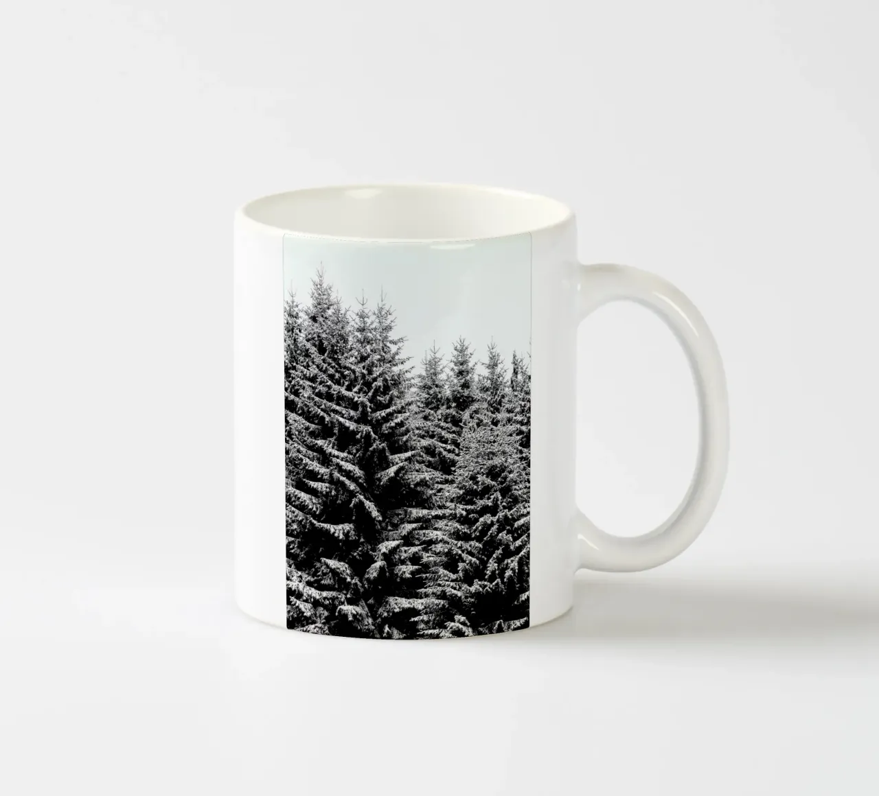 Snowy Christmas Trees tazza in ceramica da Studio Nahili