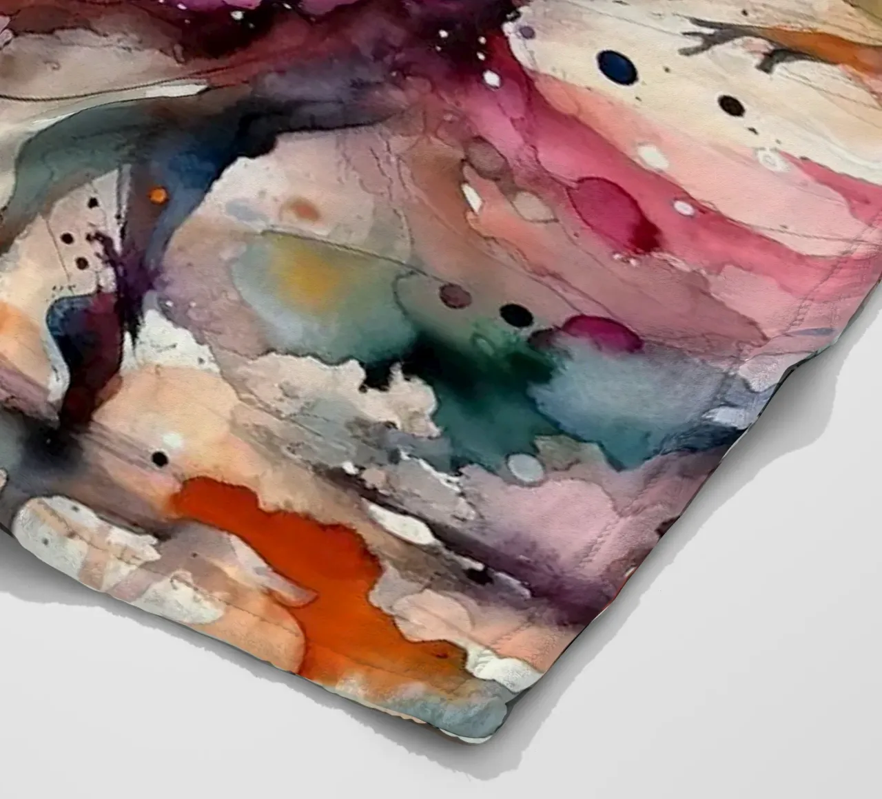 Ballerini astratti in colori vivaci coperta in pile da Chromatic Fusion Studio