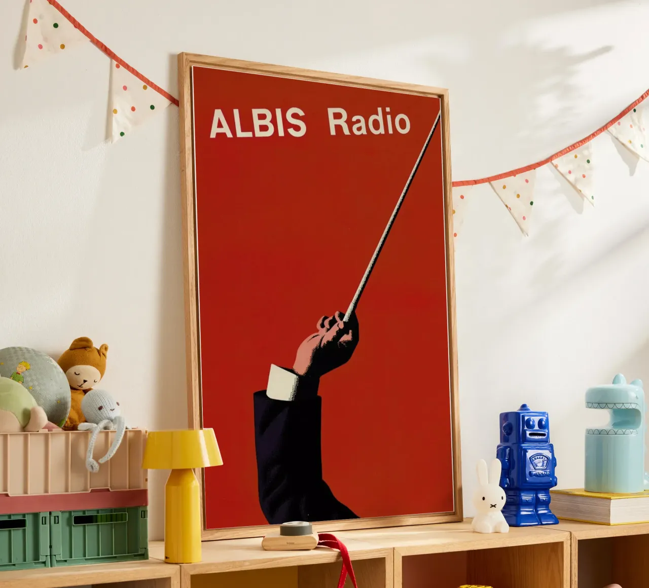 Tune In plexiglass da Hemingway Design