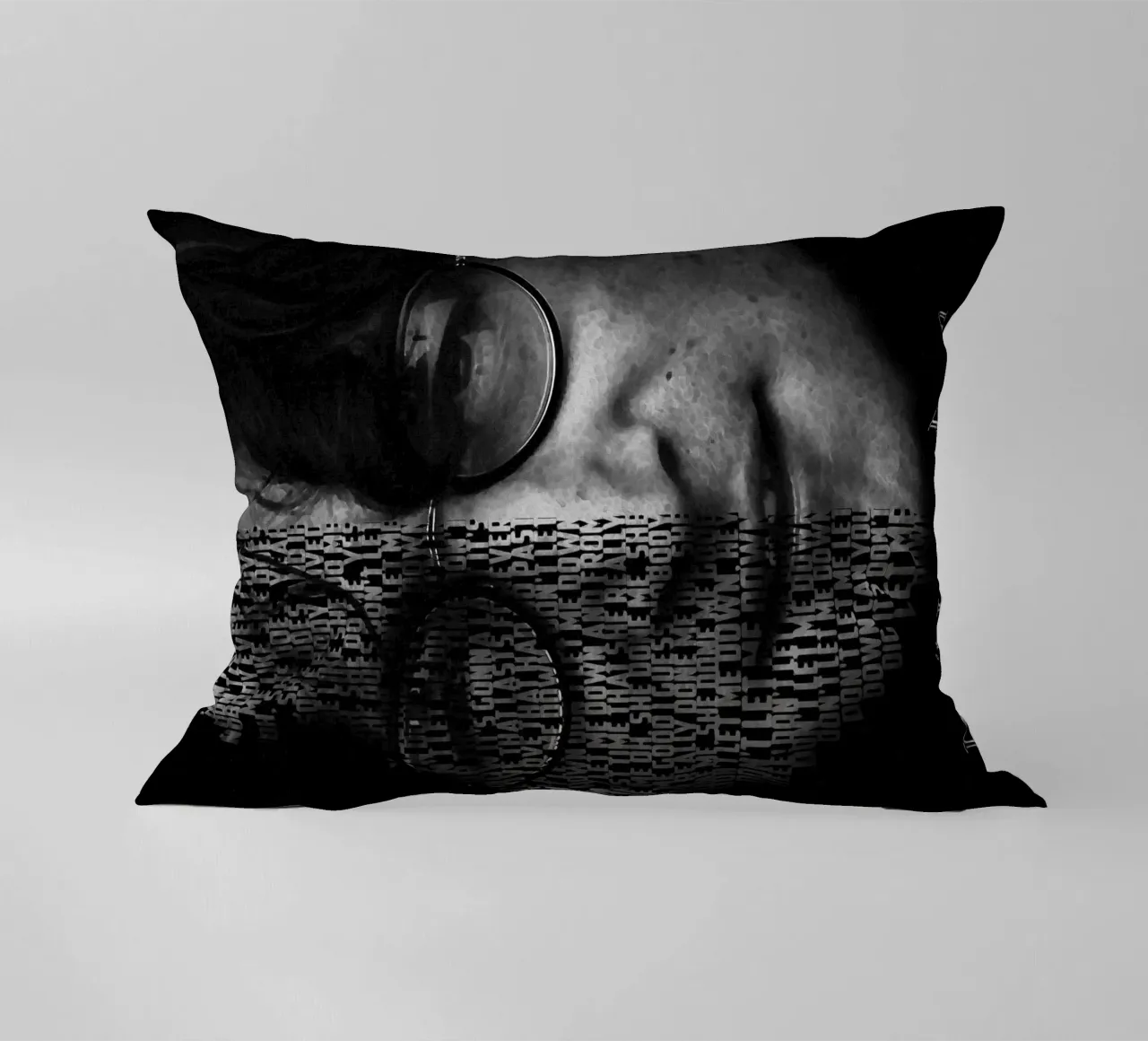 Non deludermi cuscino da Gunawan Rb