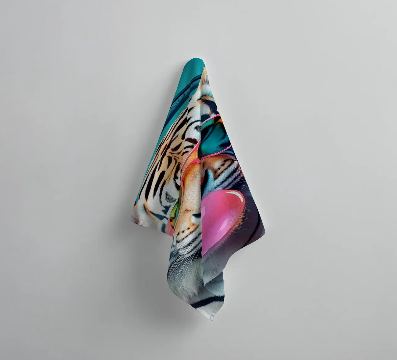 Cooler Tiger Kunstdruck - Funky Kopfhörer & Bubble Gum Handtuch von FlexiDesignsByK