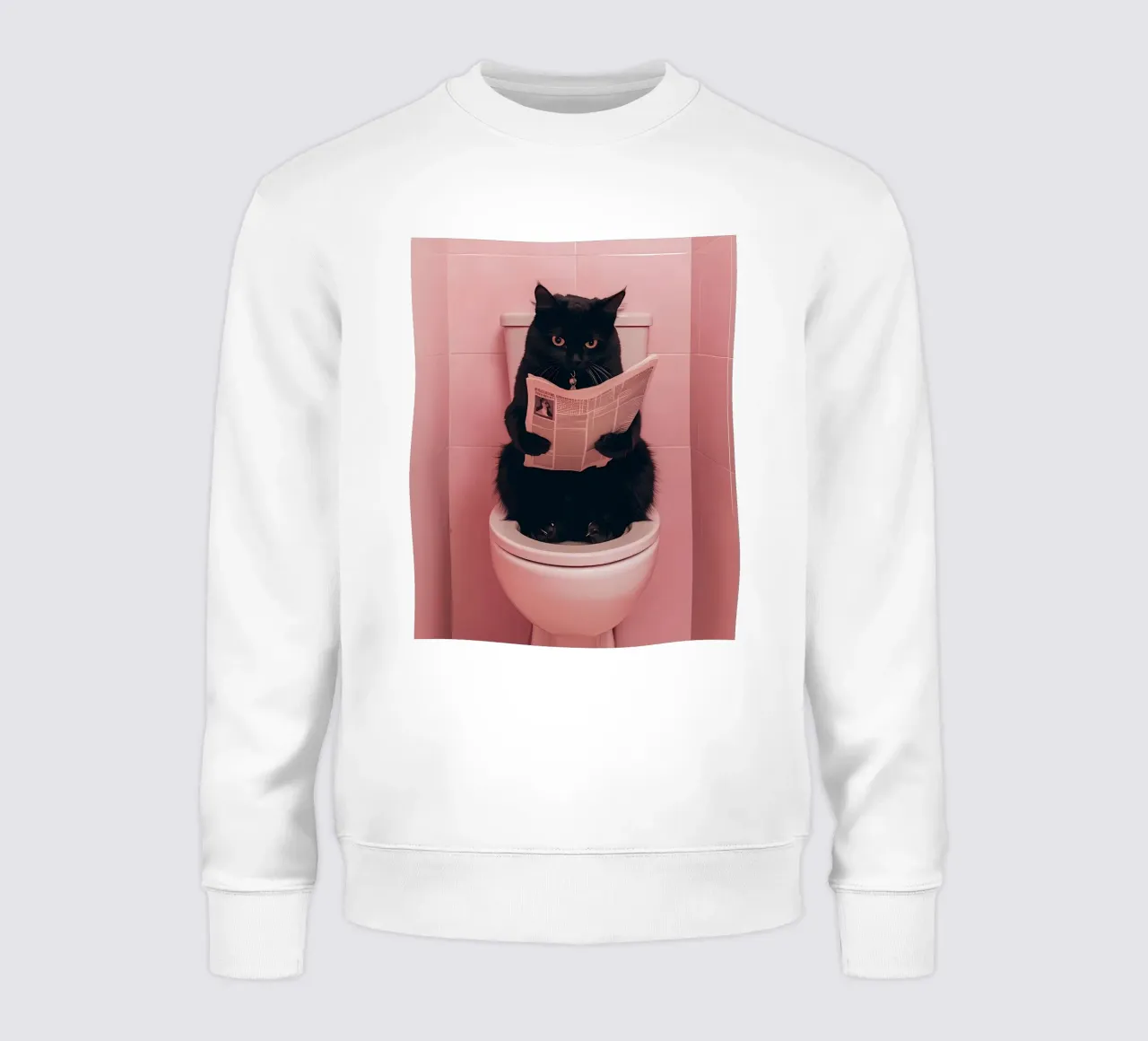 eine schwarze Katze, die auf einer offenen Toilette sitzt und eine Zeitung liest Sweatshirt von bonglantrungmuoi