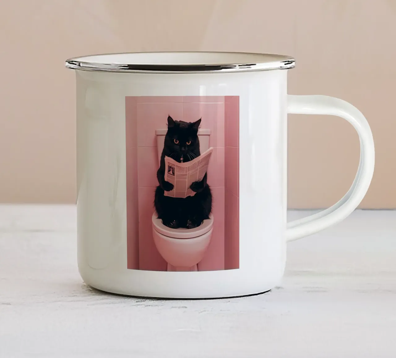een zwarte kat zit op een open toilet een krant te lezen emaille mok van bonglantrungmuoi