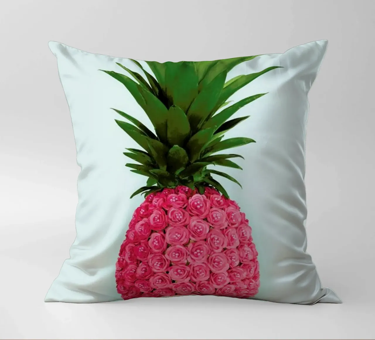 Pineapple Roses cuscino da Paul Fuentes Design