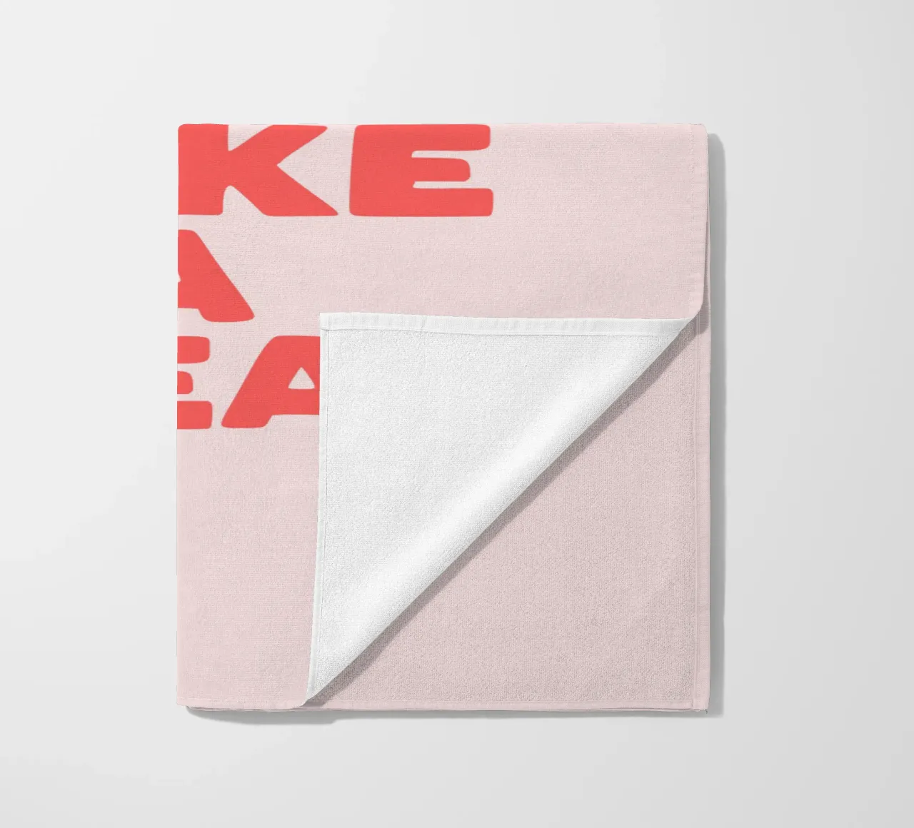 Va bene prendersi una pausa, design tipografico stravagante telo mare da THE MOTIVATED TYPE