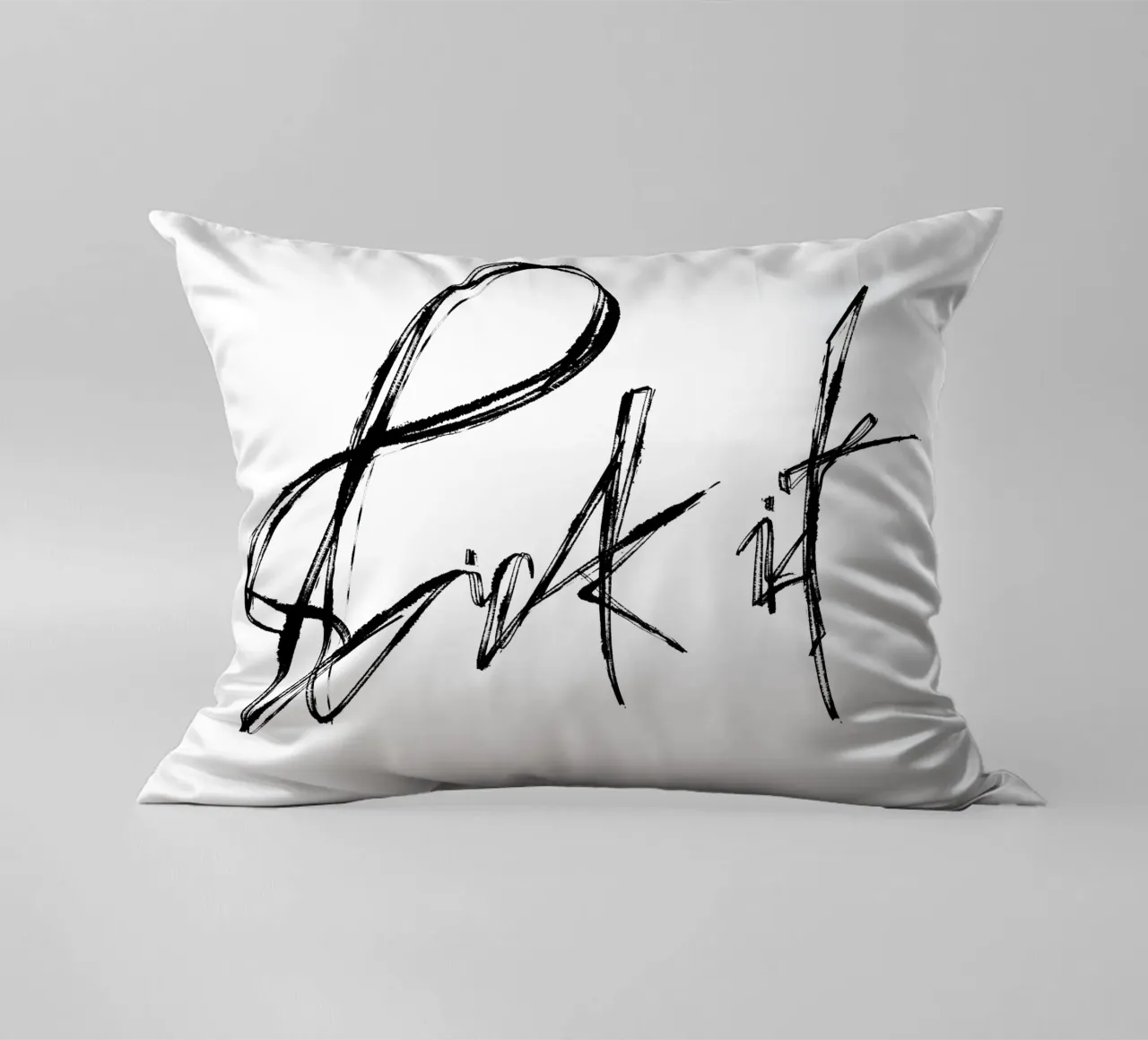 Lick it cuscino da LIMITED EDITION LETTERS
